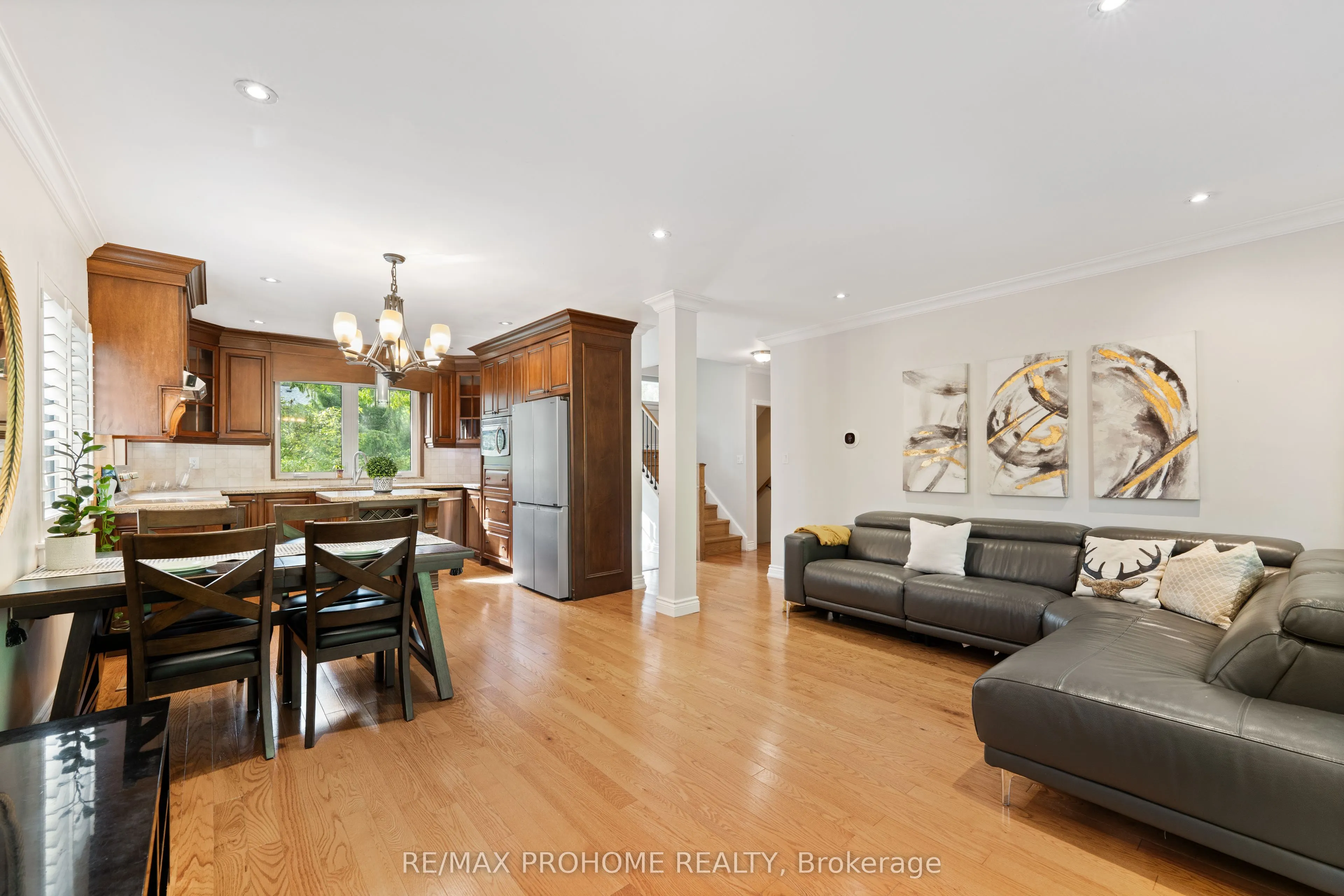 39 Addison Crescent