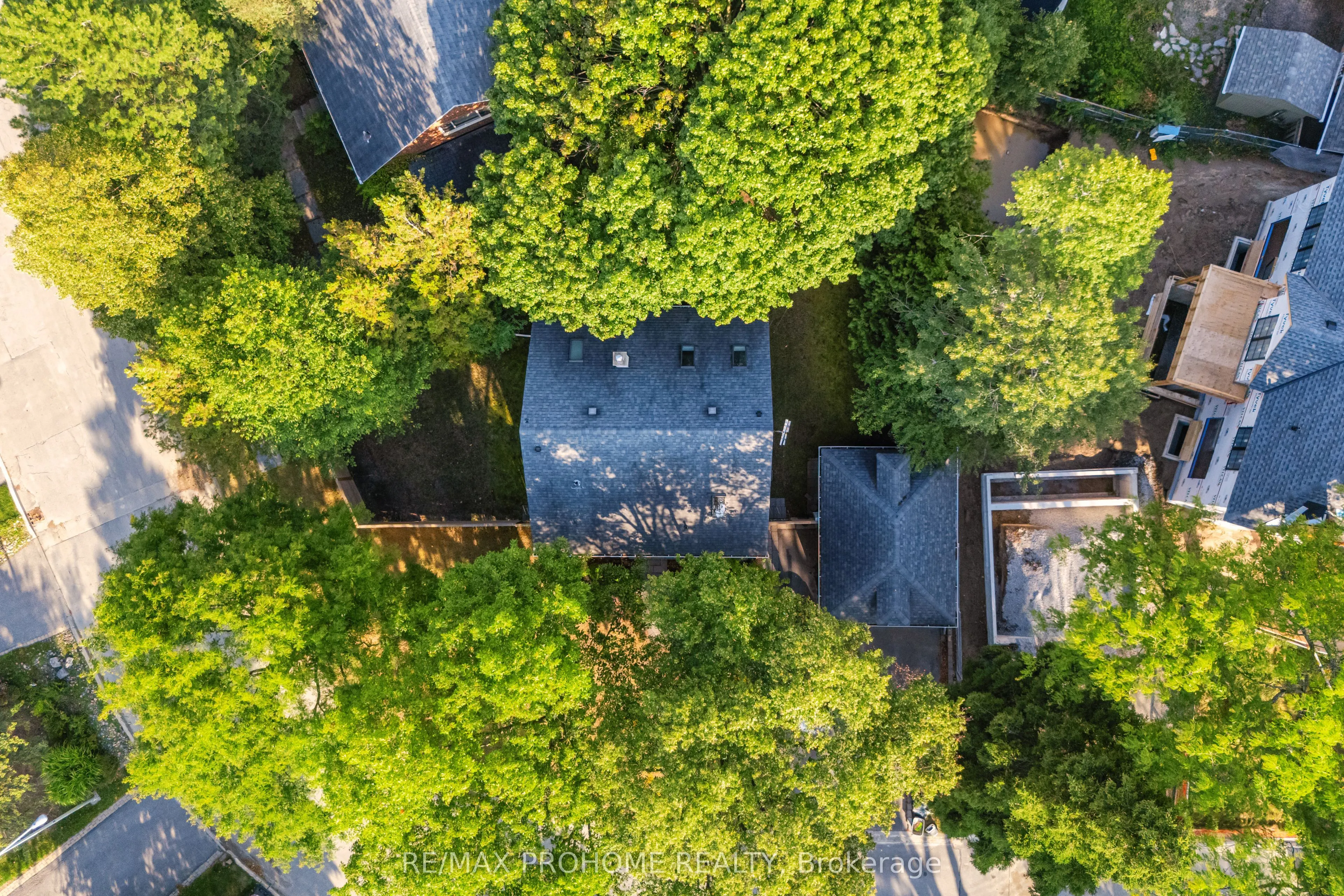 39 Addison Crescent