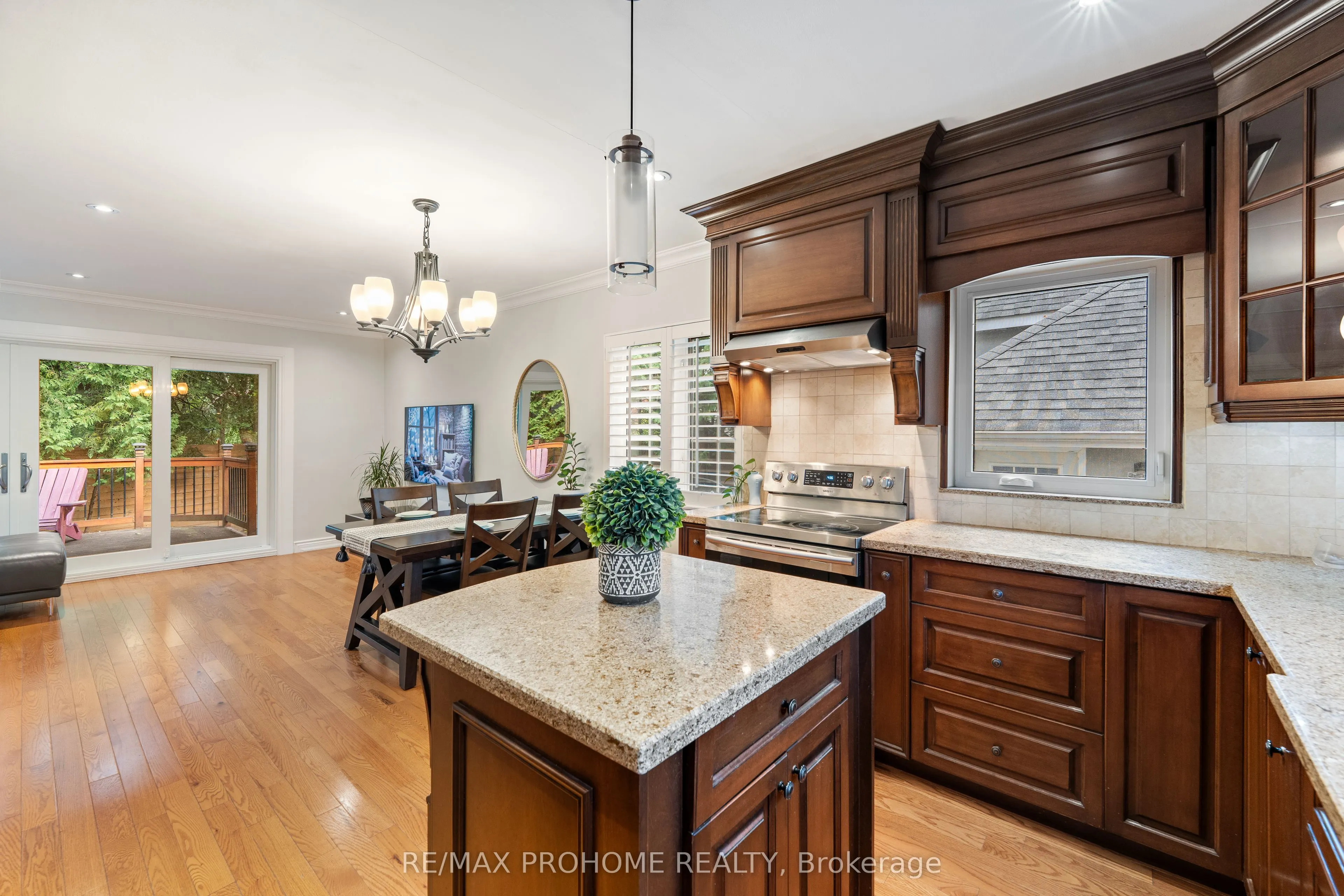 39 Addison Crescent