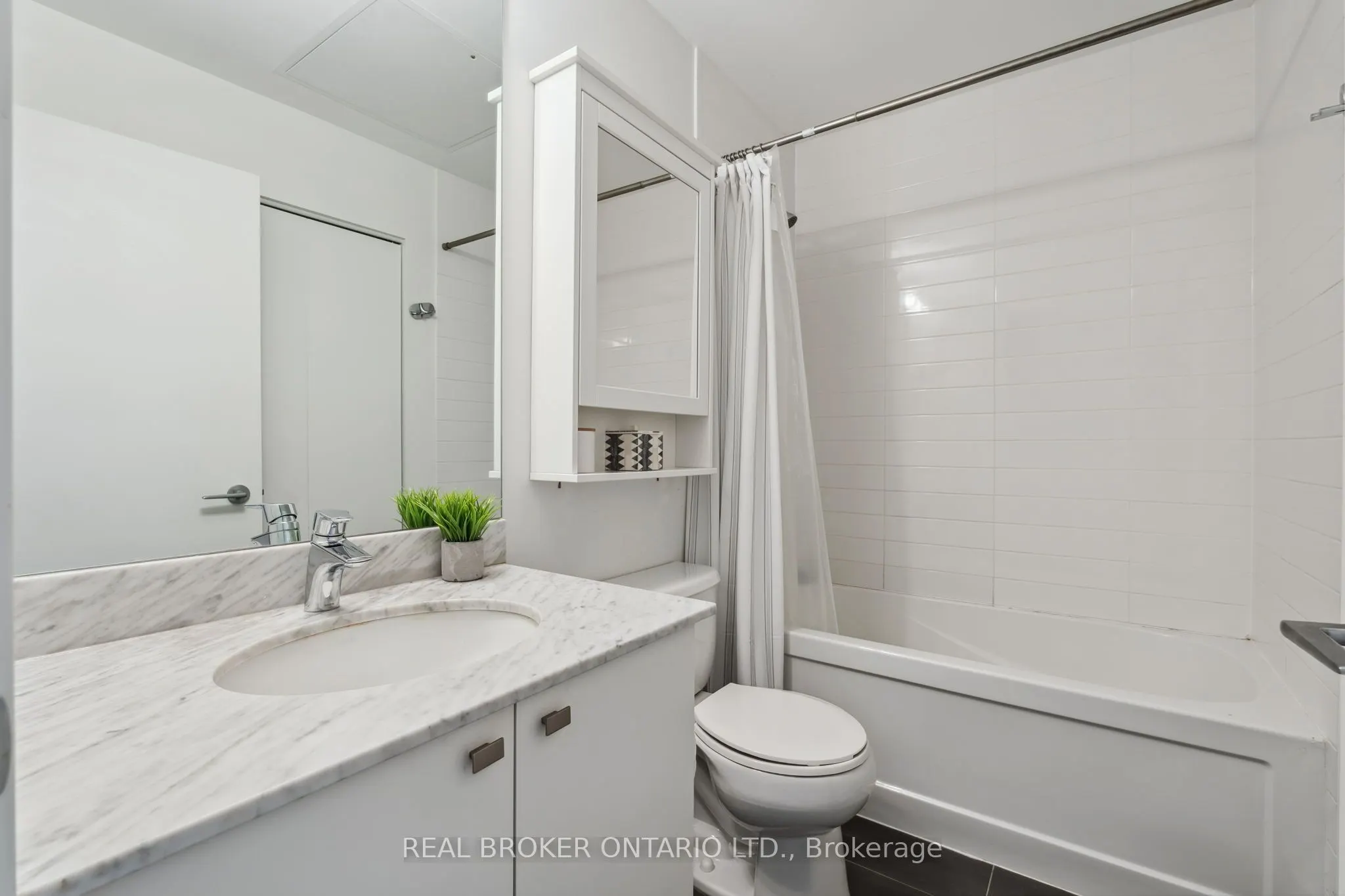 51 East Liberty Street, #1115