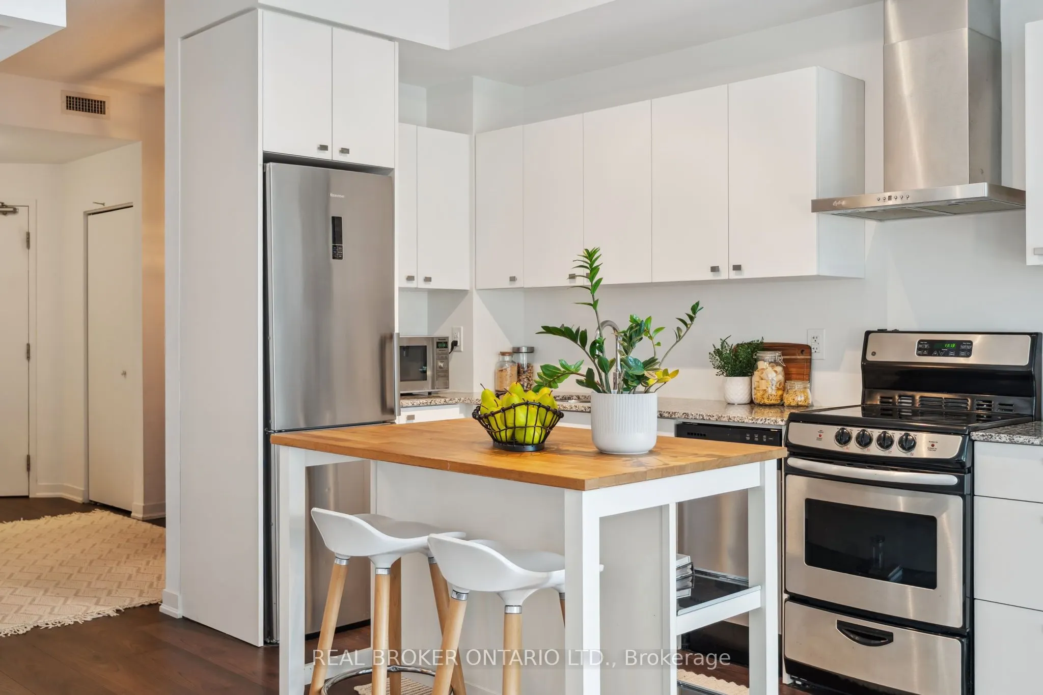 51 East Liberty Street, #1115