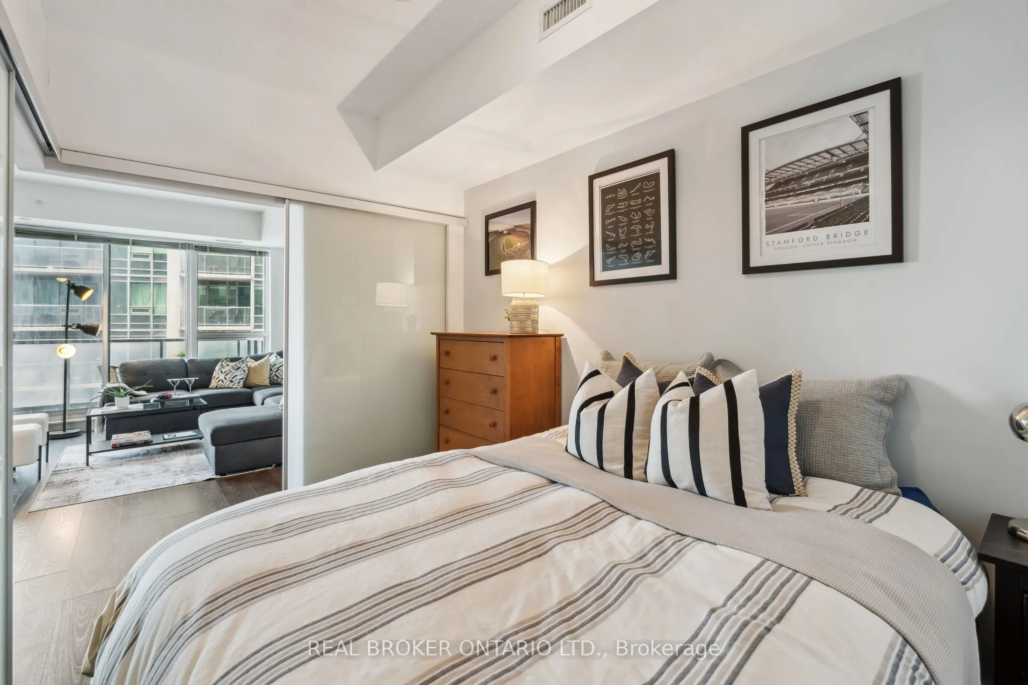 51 East Liberty Street, #1115