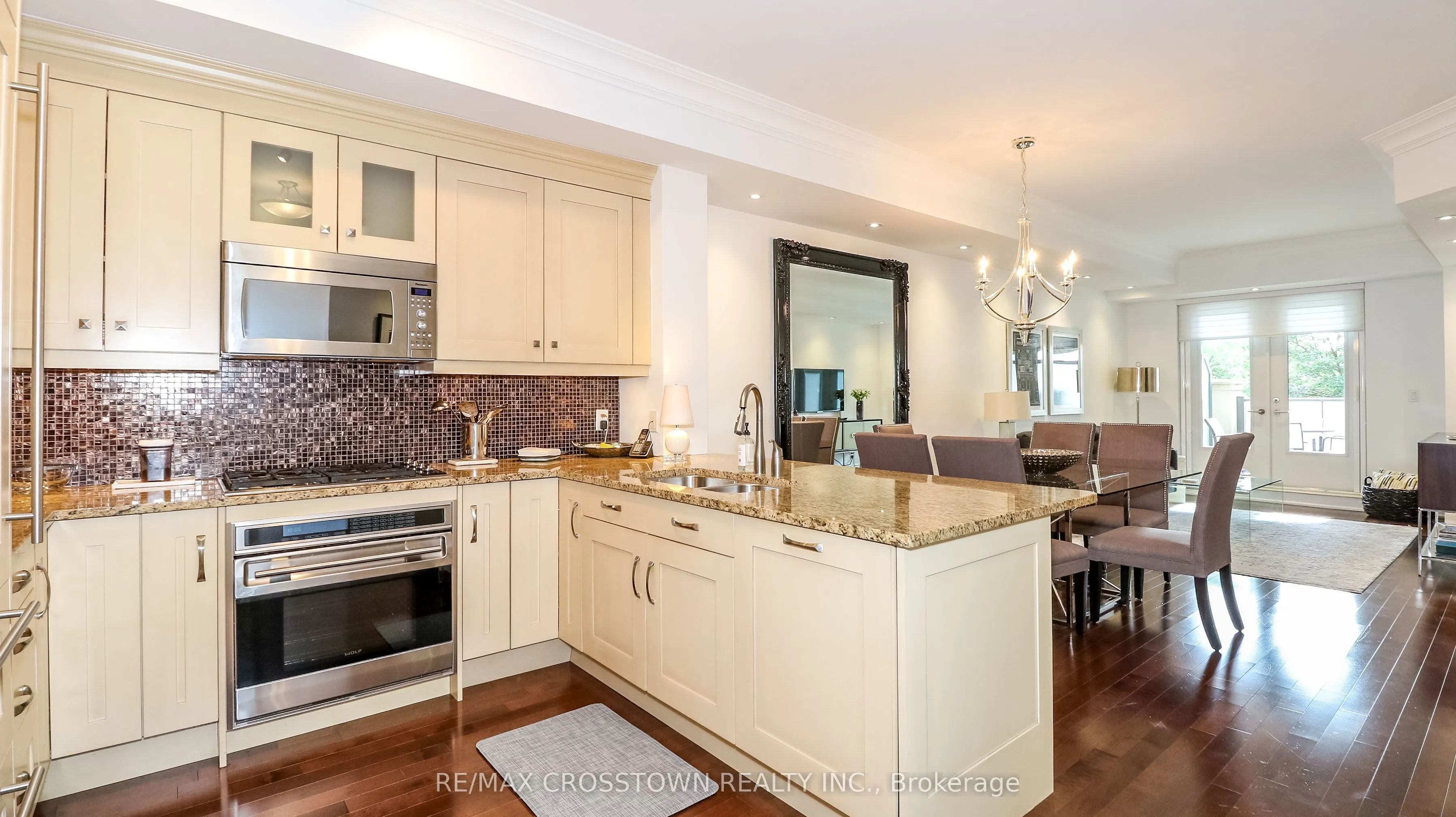 1717 Avenue Road, #321