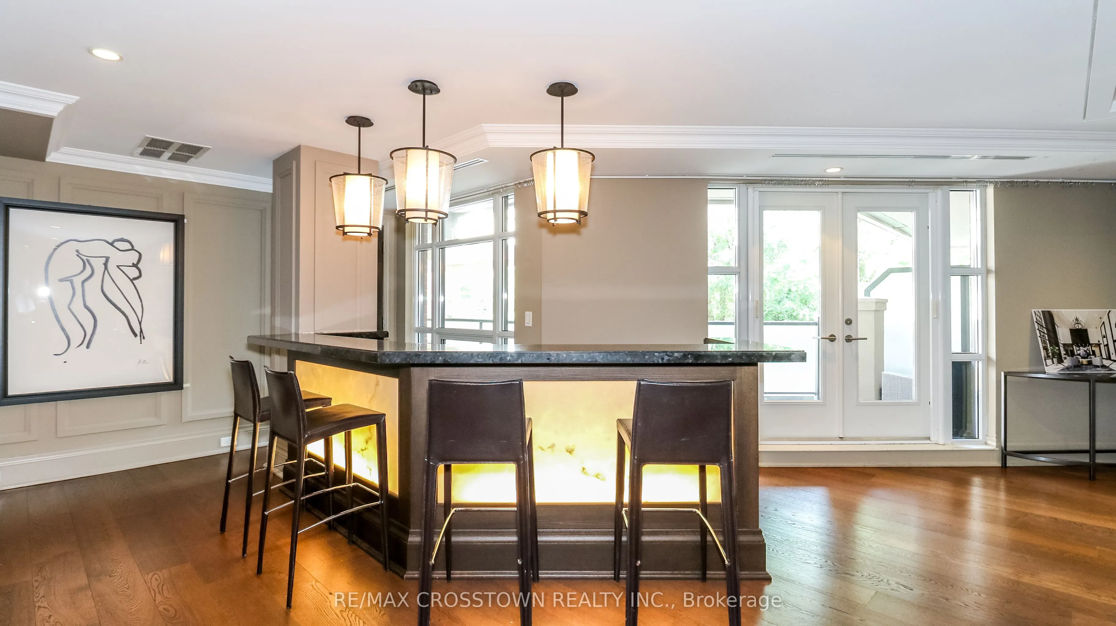 1717 Avenue Road, #321