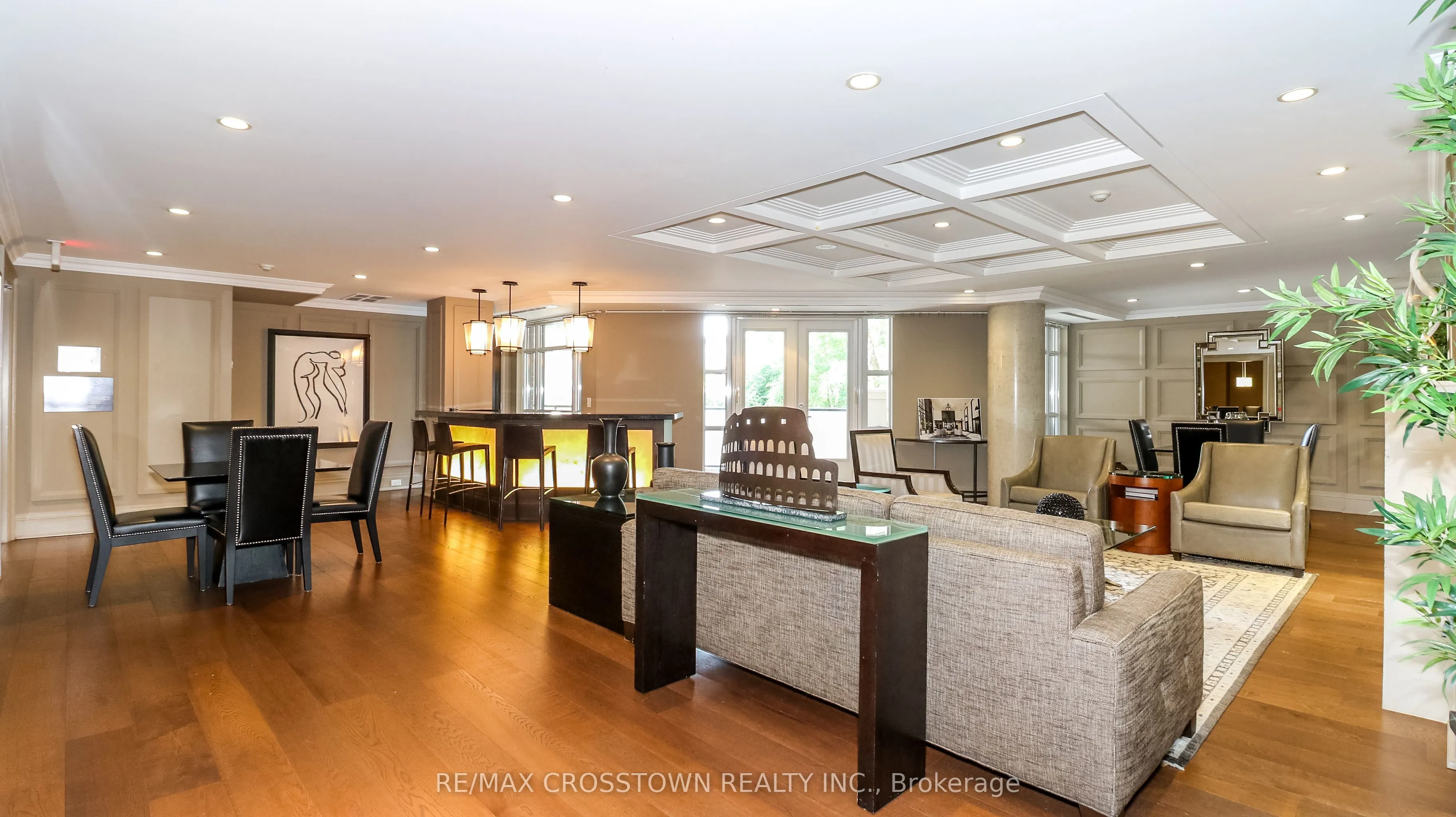 1717 Avenue Road, #321