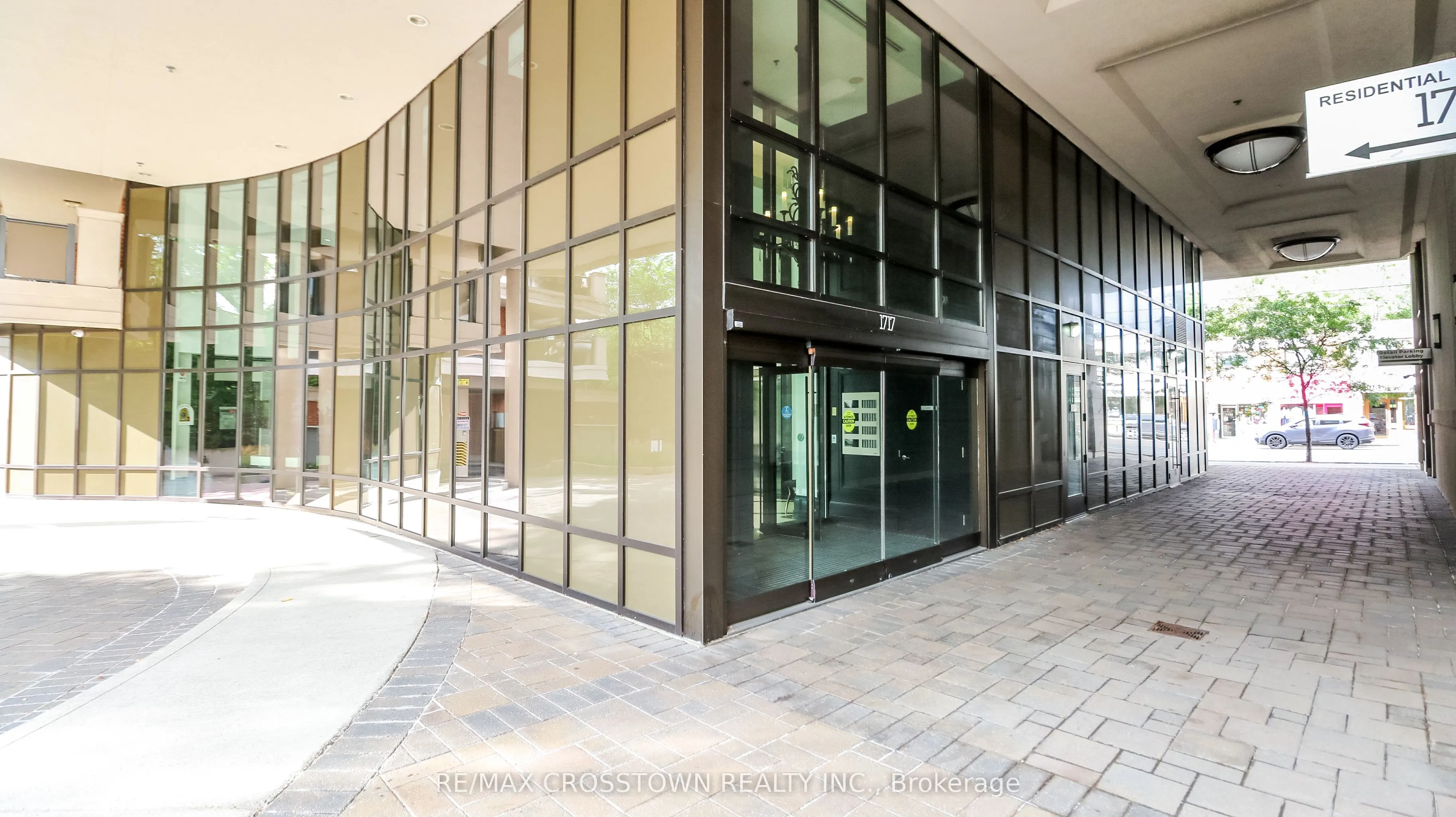 1717 Avenue Road, #321