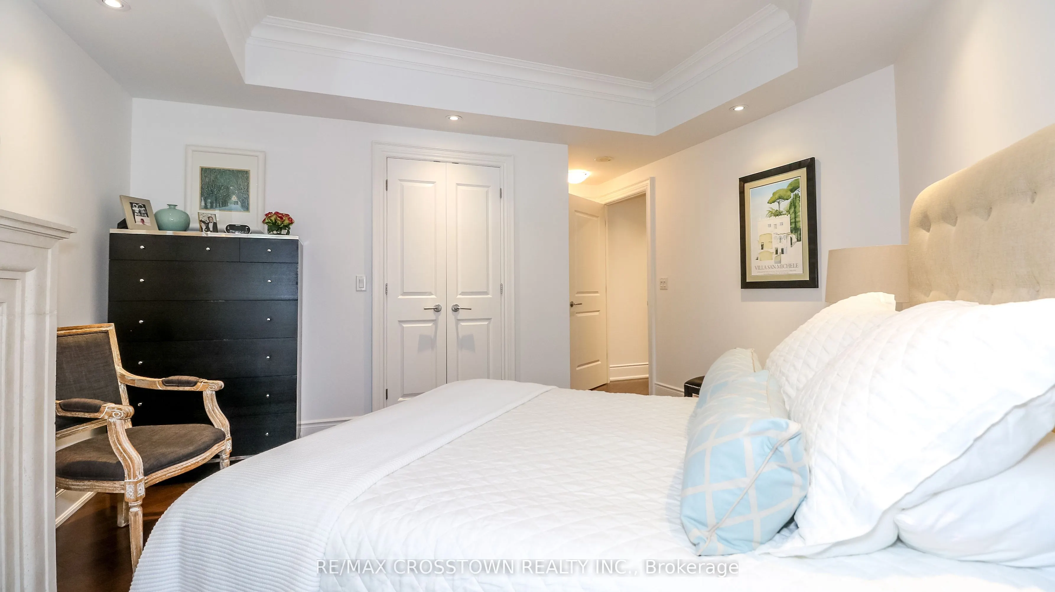 1717 Avenue Road, #321