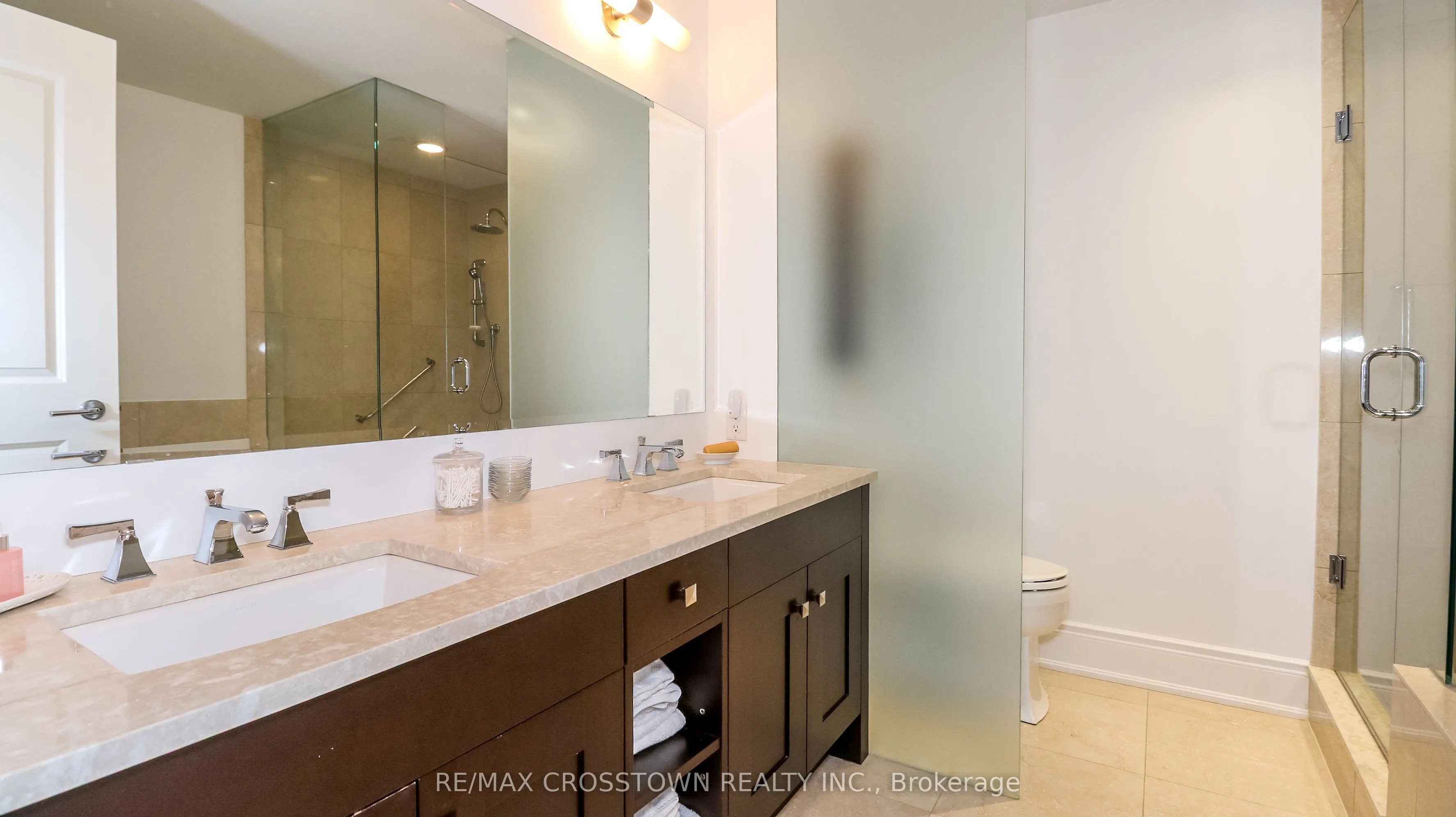 1717 Avenue Road, #321