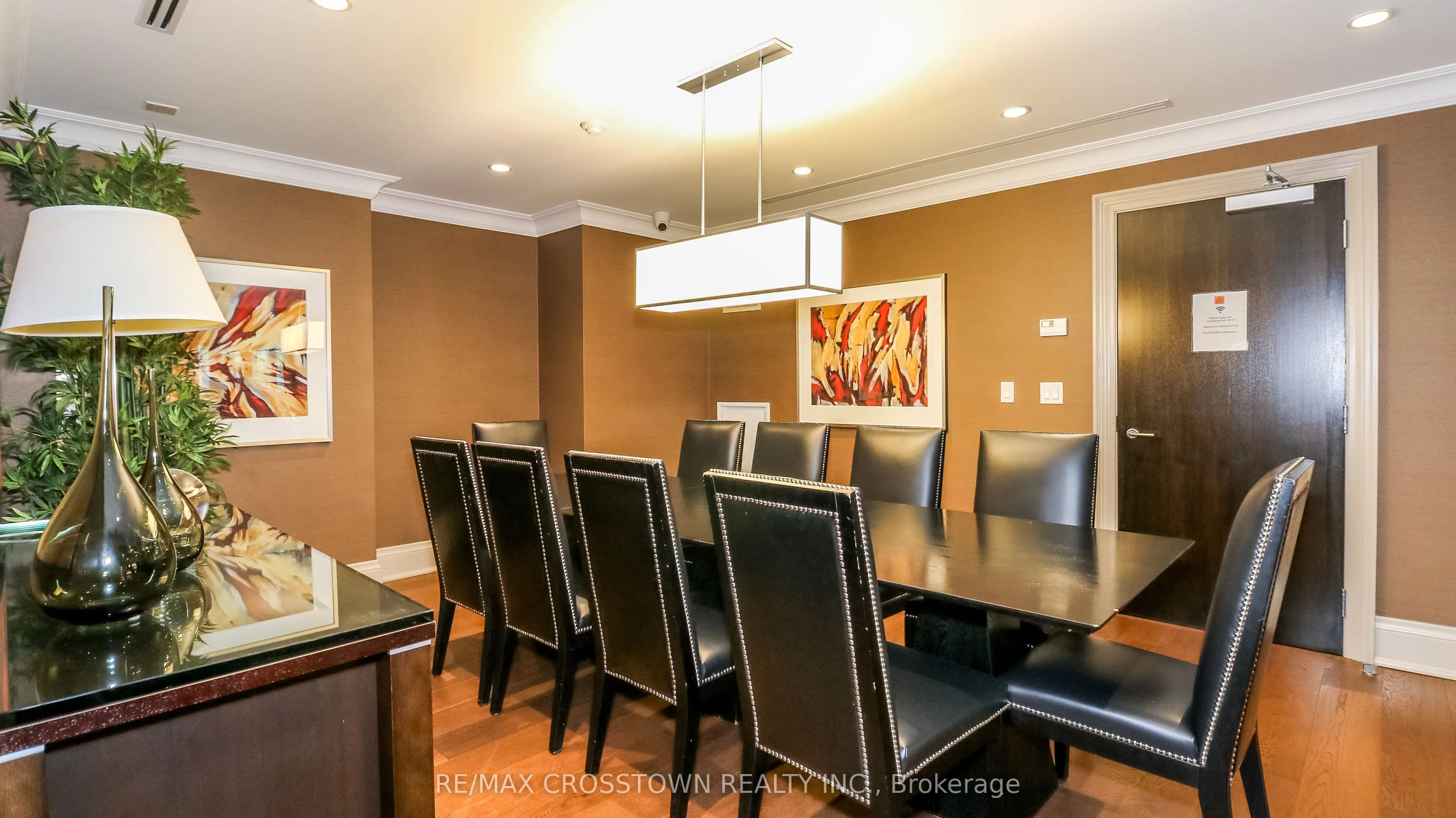 1717 Avenue Road, #321