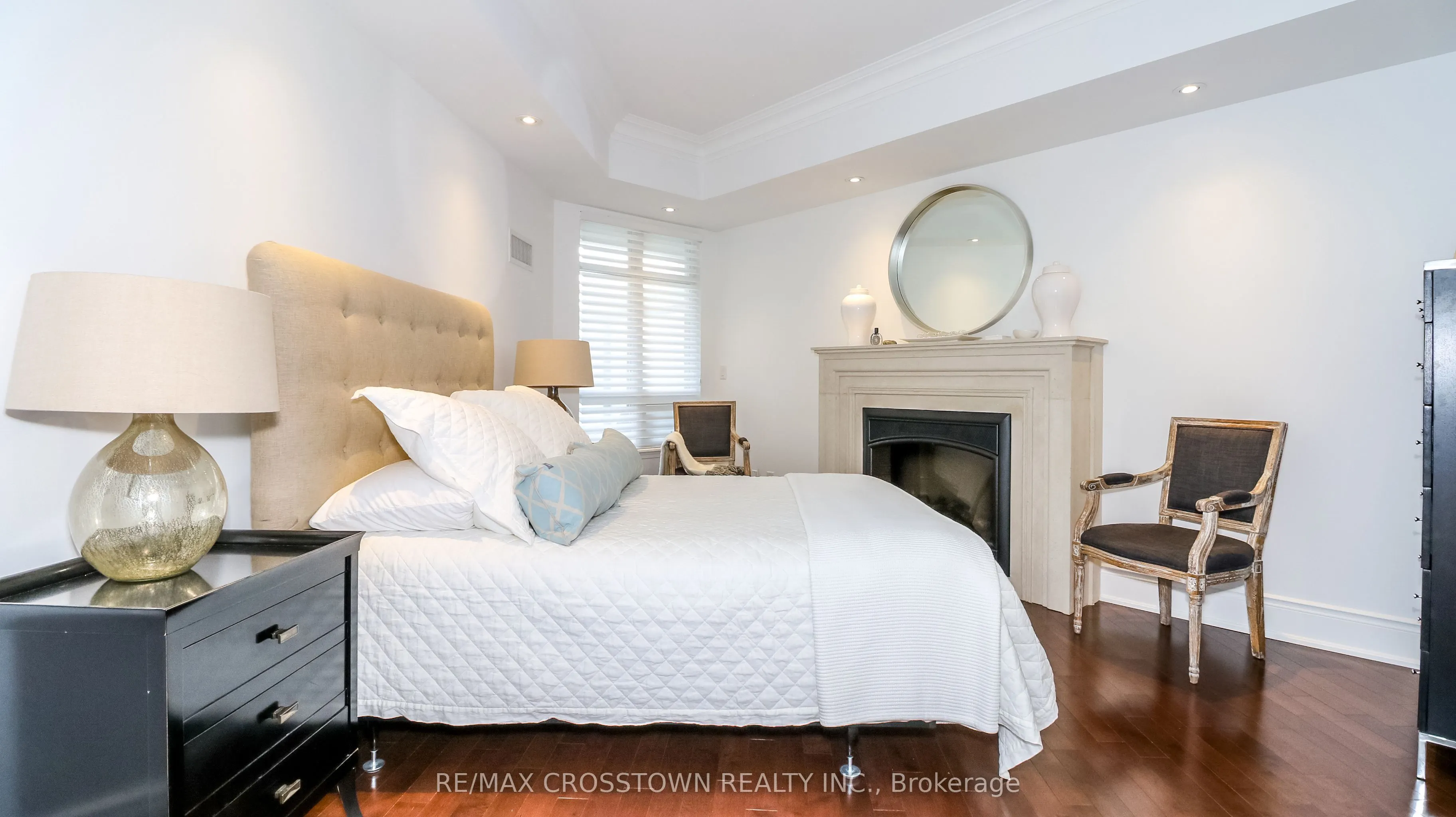 1717 Avenue Road, #321