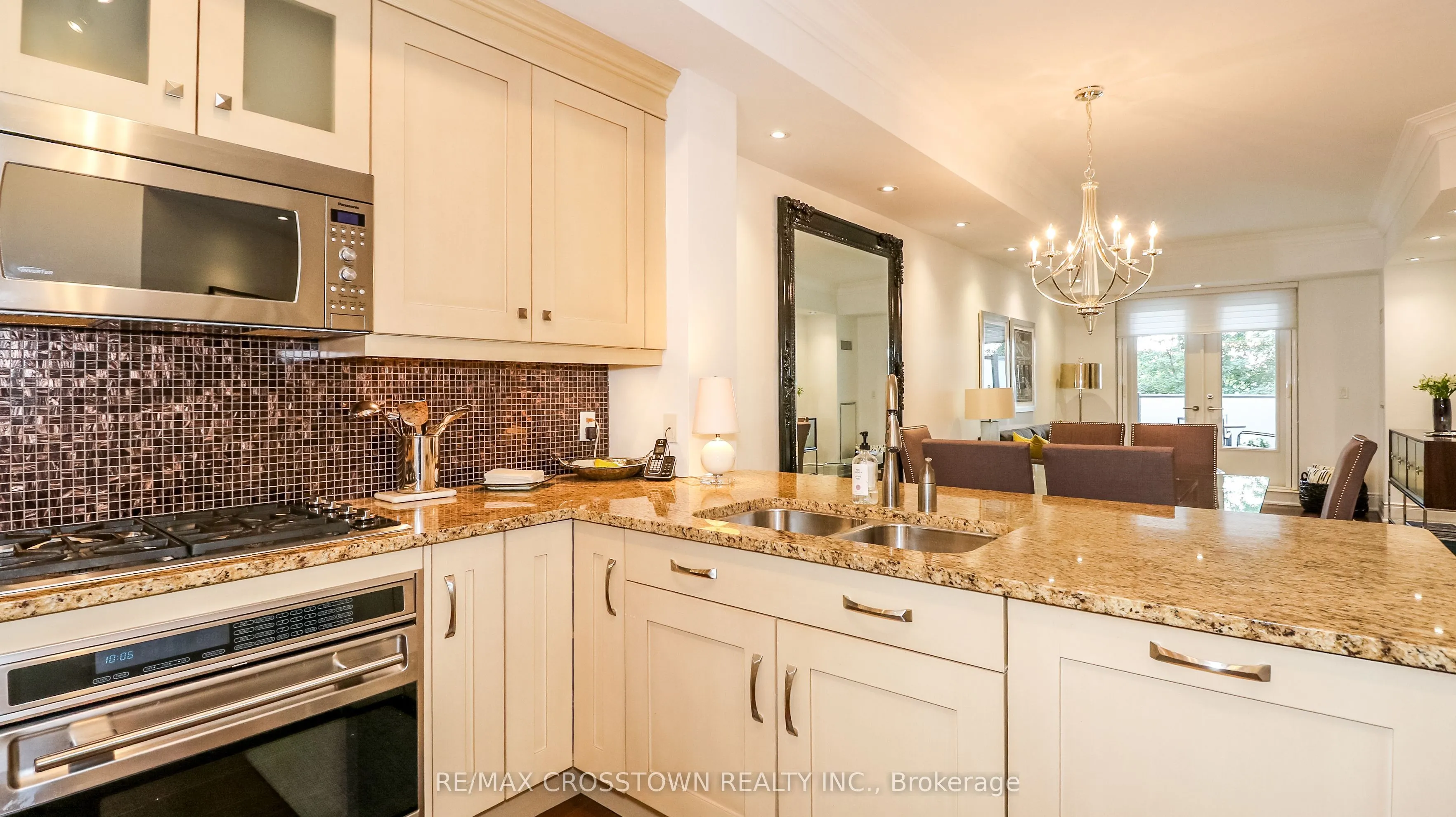1717 Avenue Road, #321