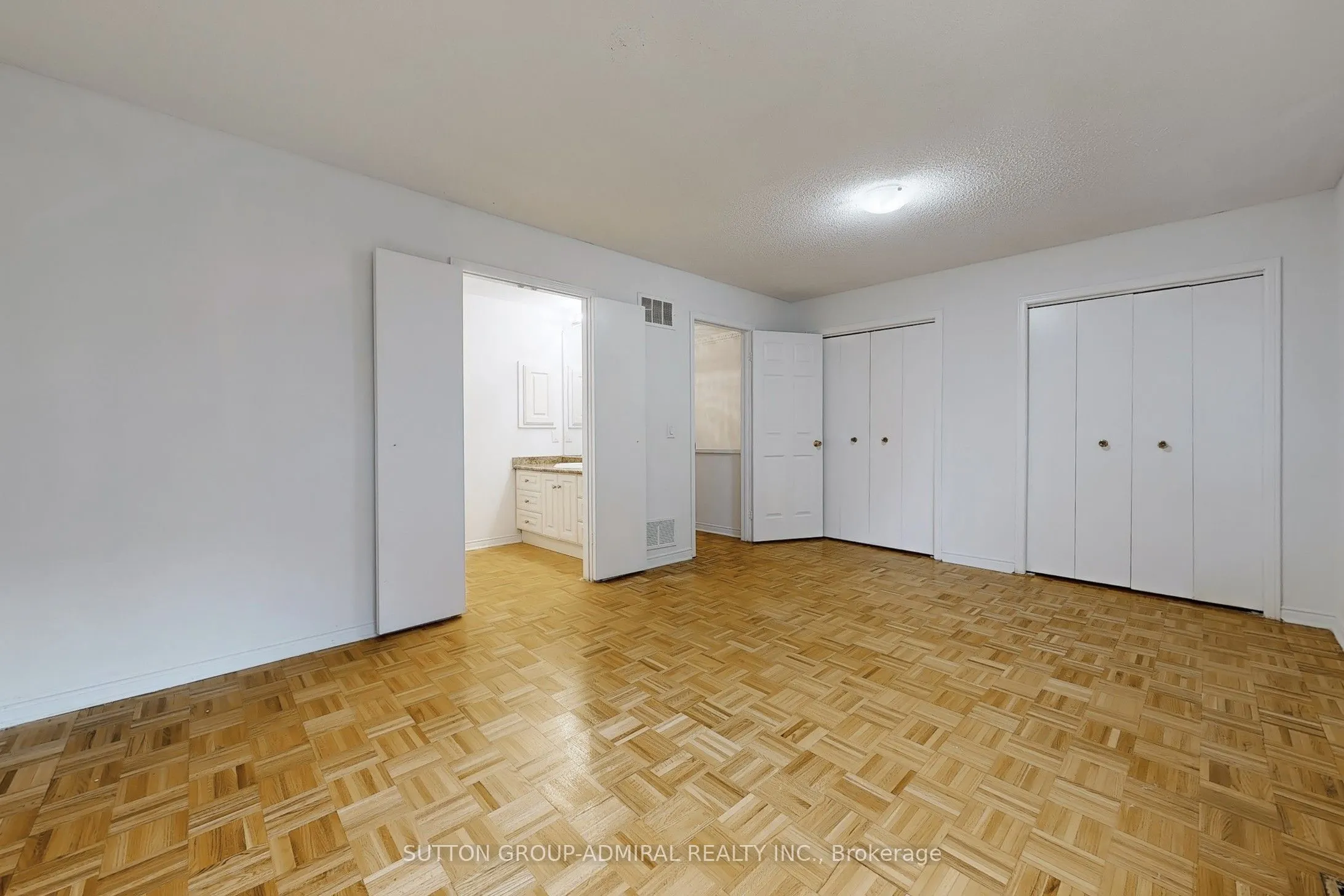 1305 Steeles Avenue W, #9