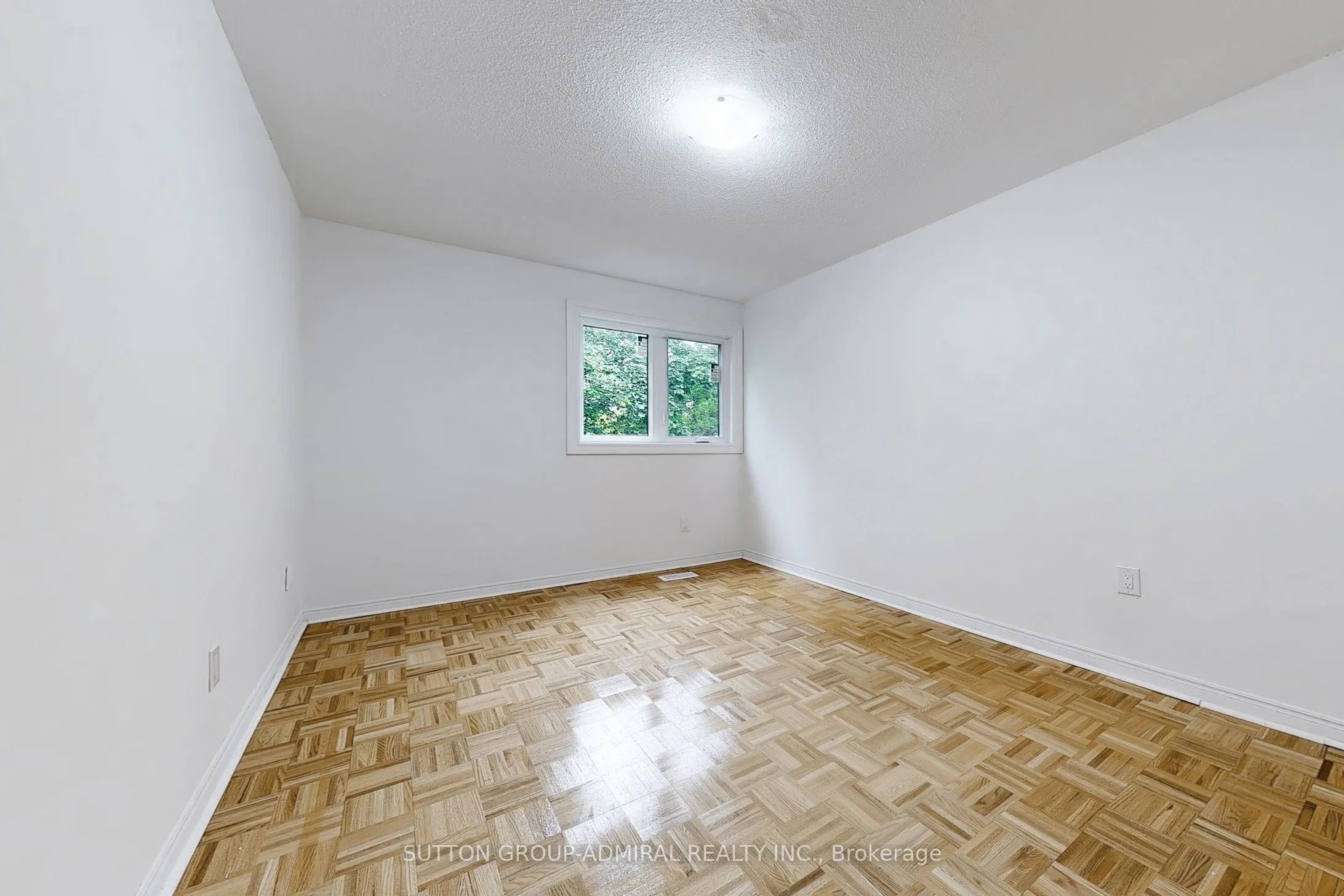 1305 Steeles Avenue W, #9