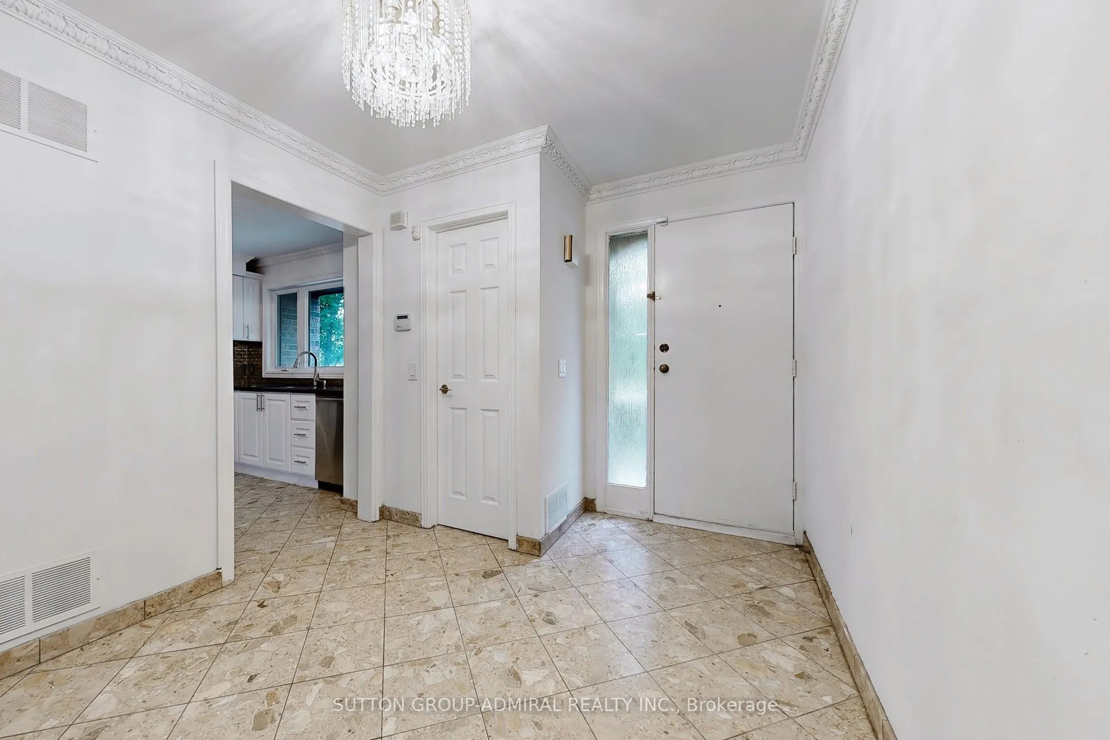 1305 Steeles Avenue W, #9