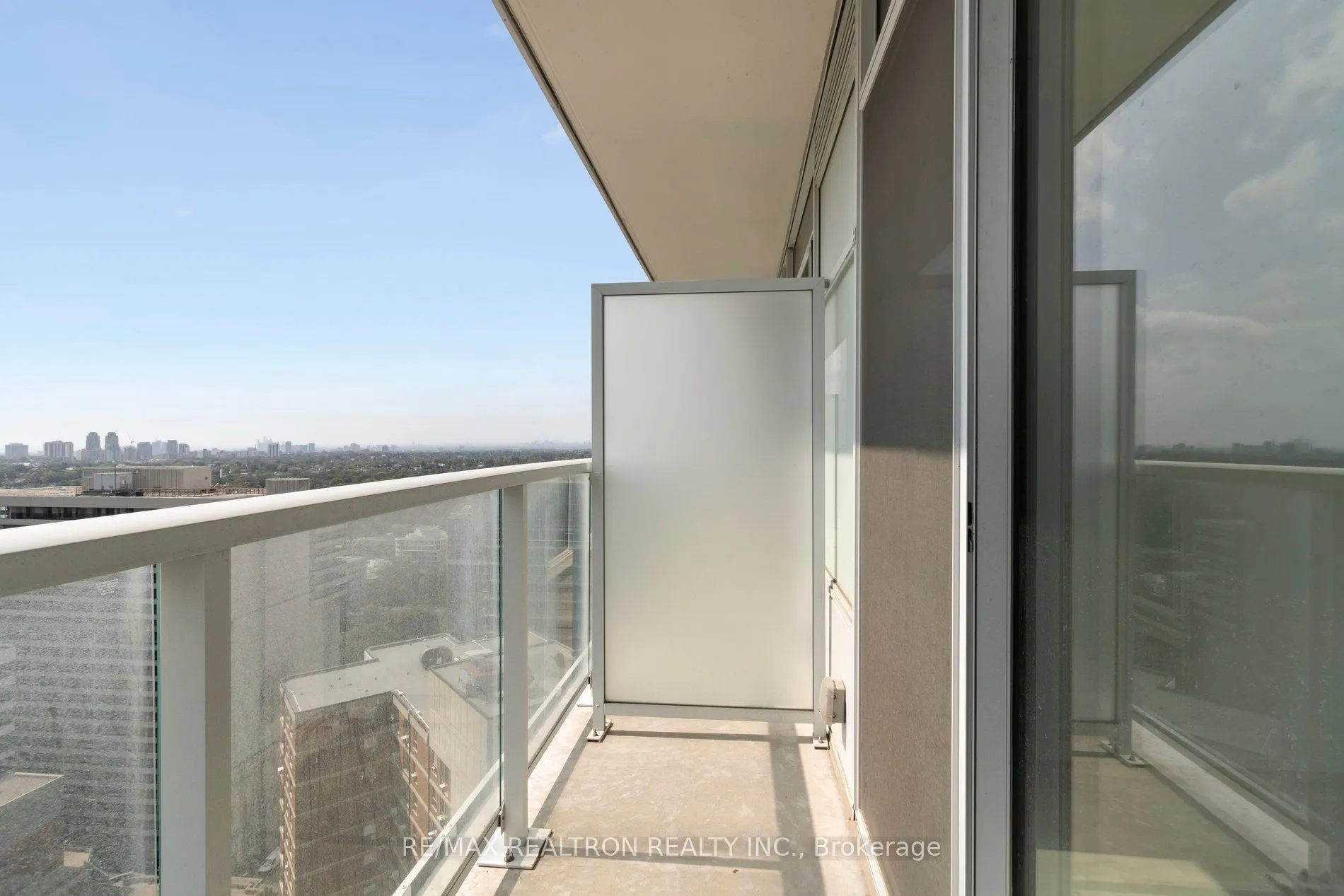 33 Helendale Avenue, #2207