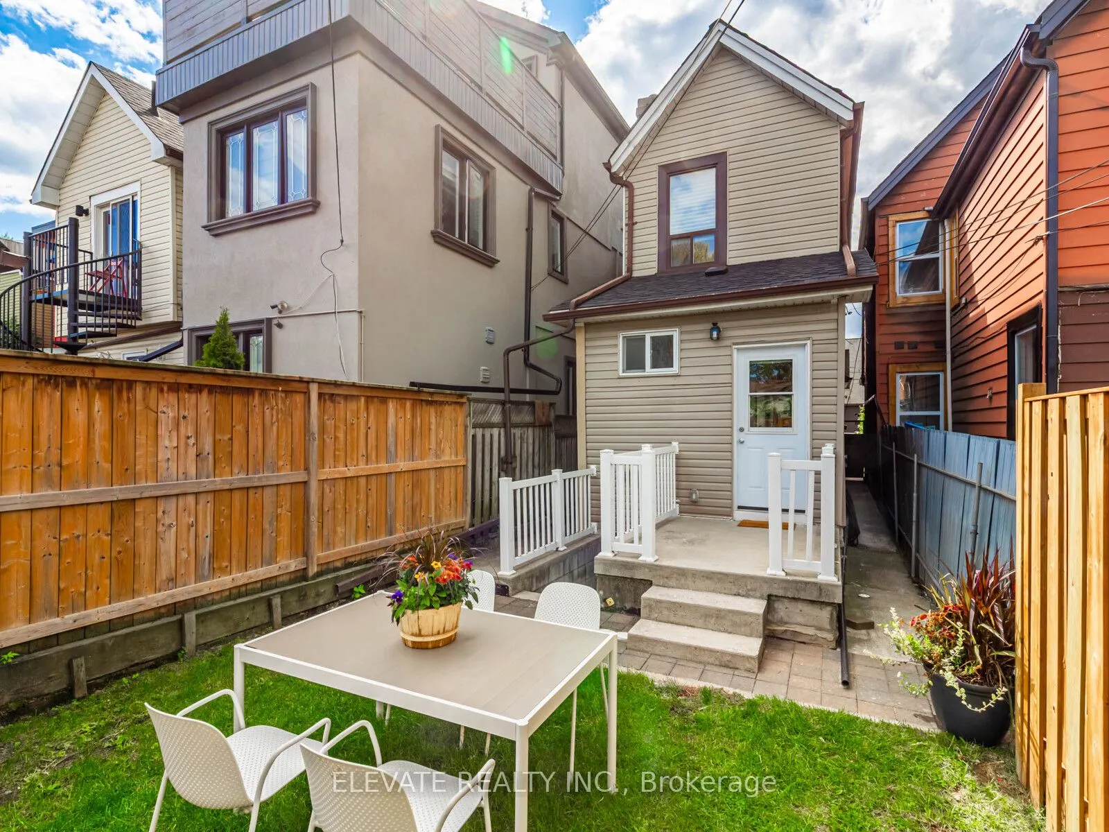155 St Clarens Avenue