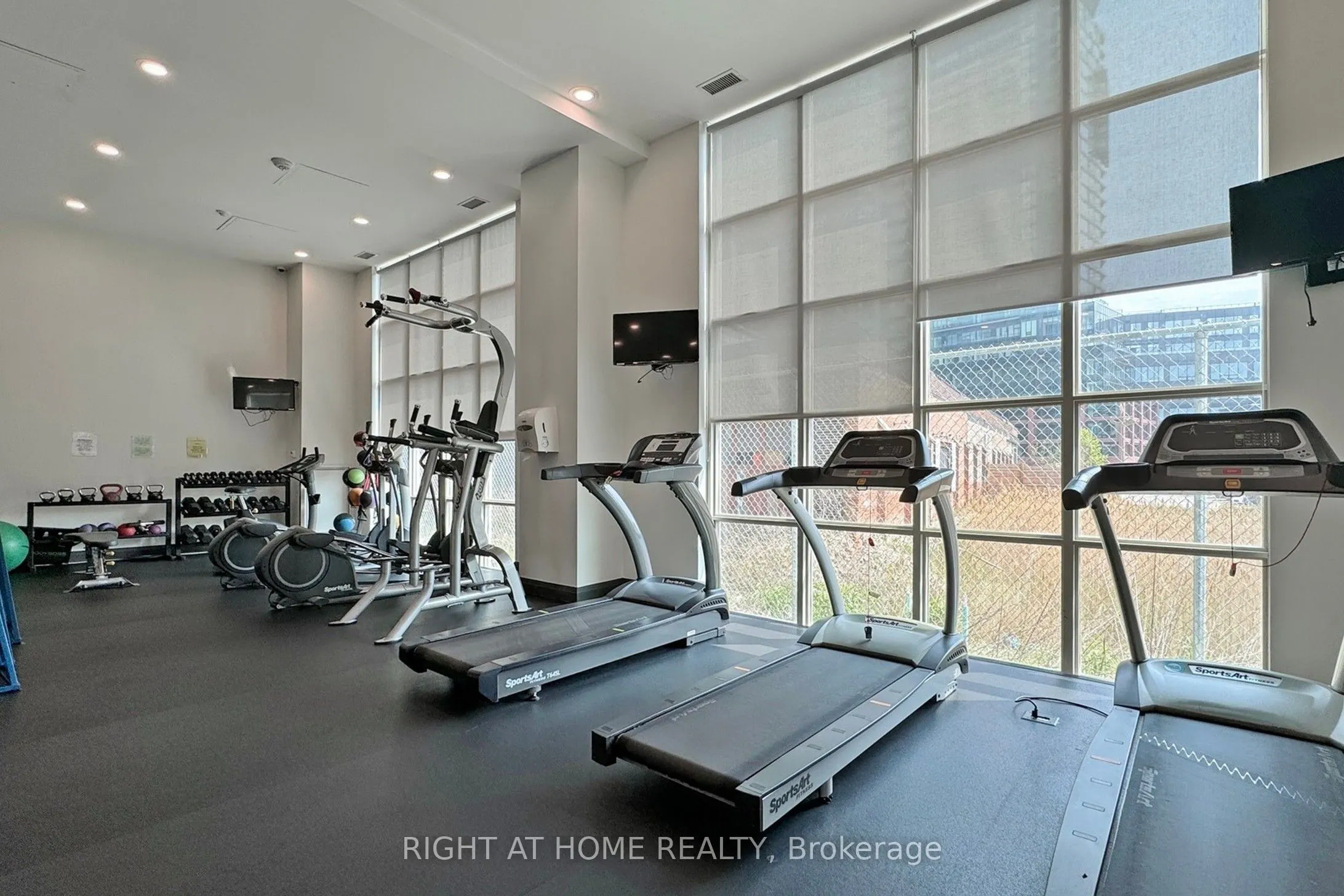 125 Western Battery Road, #2415
