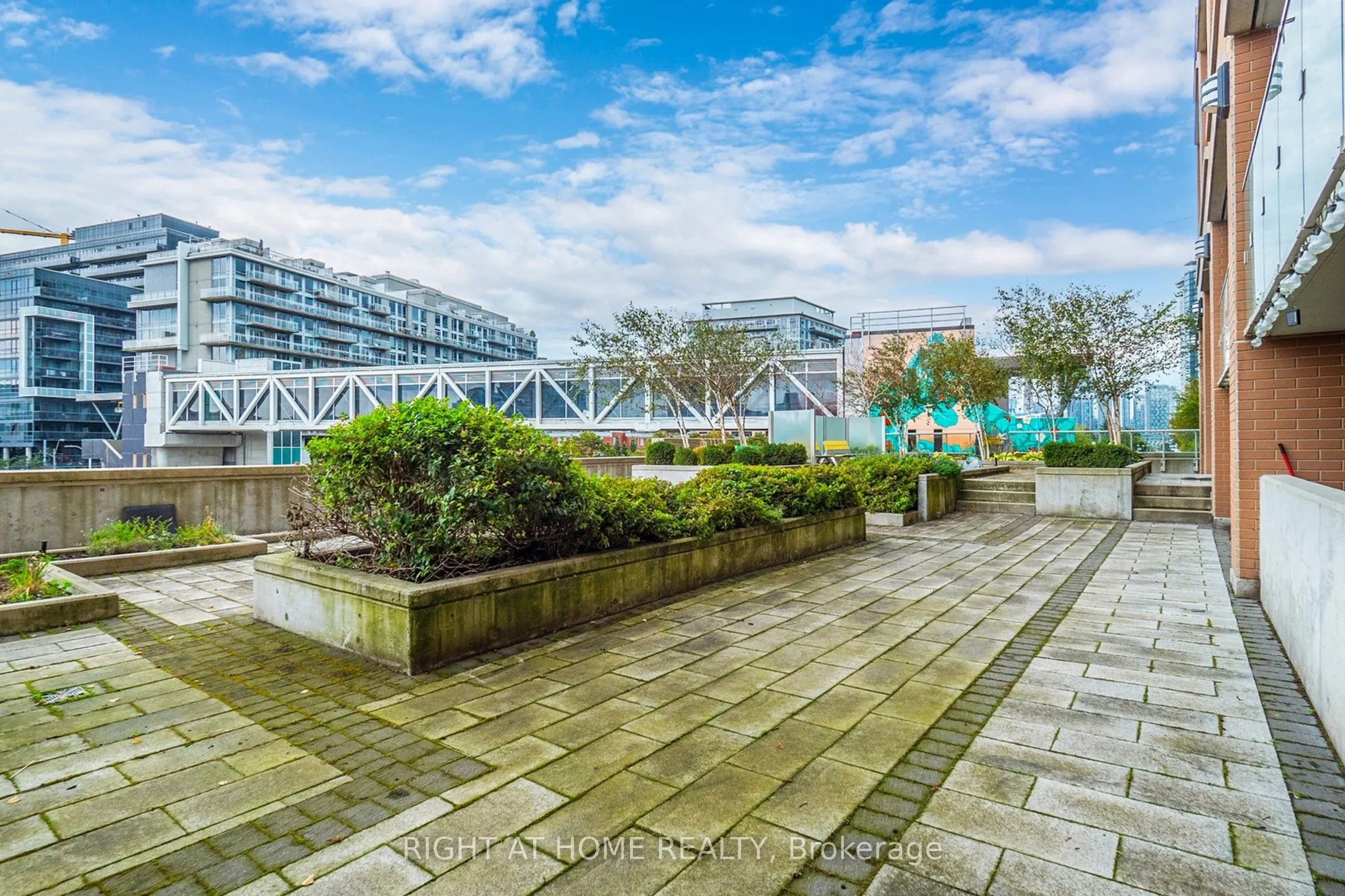 125 Western Battery Road, #2415