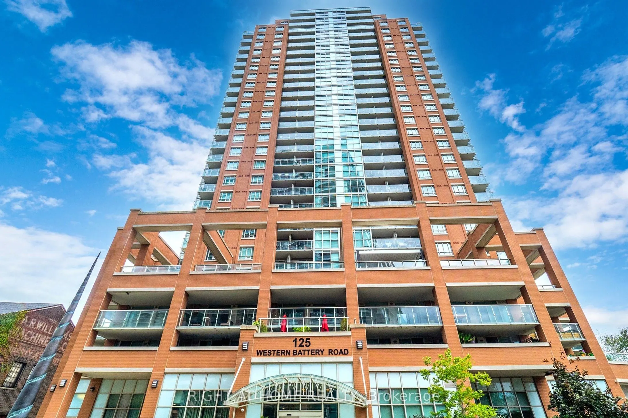 125 Western Battery Road, #2415