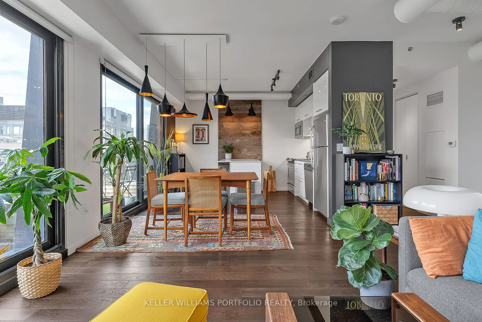 47 Lower River Street, #636