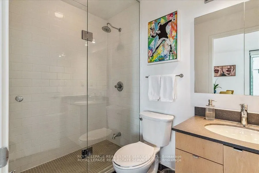 33 Lombard Street, #4102