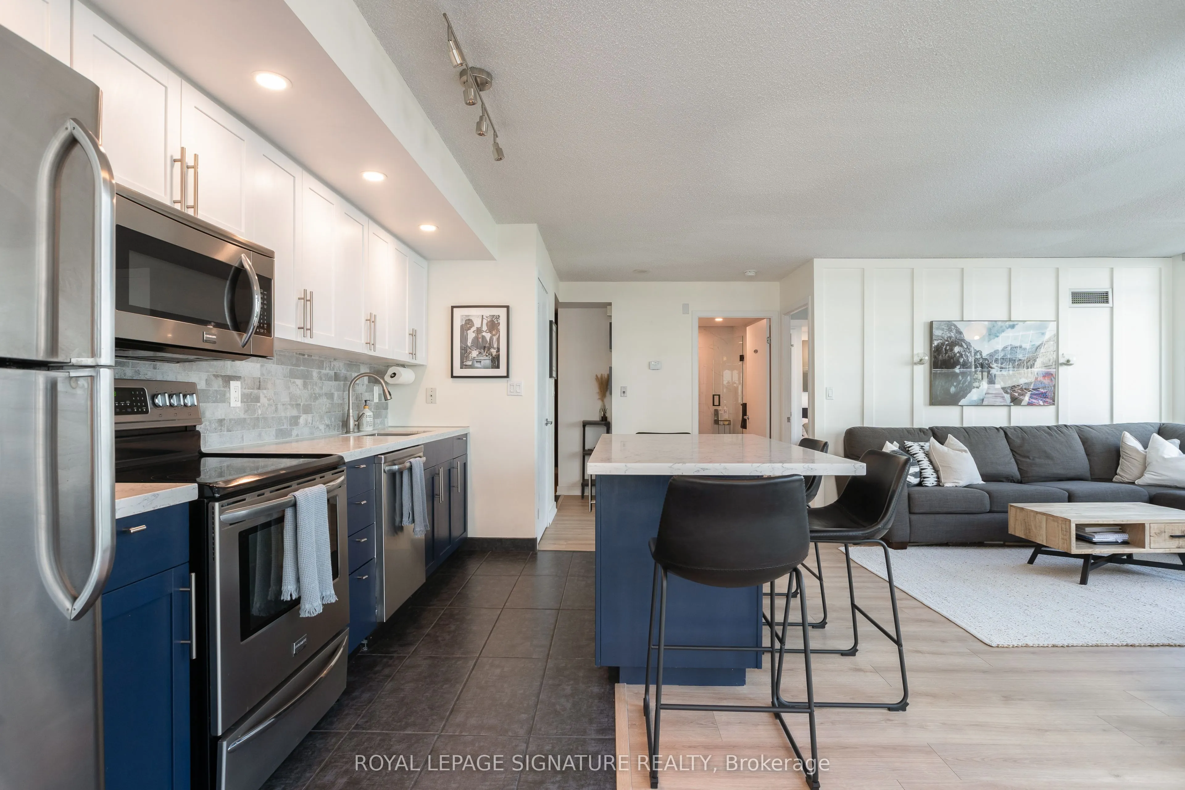 81 Navy Wharf Court, #612