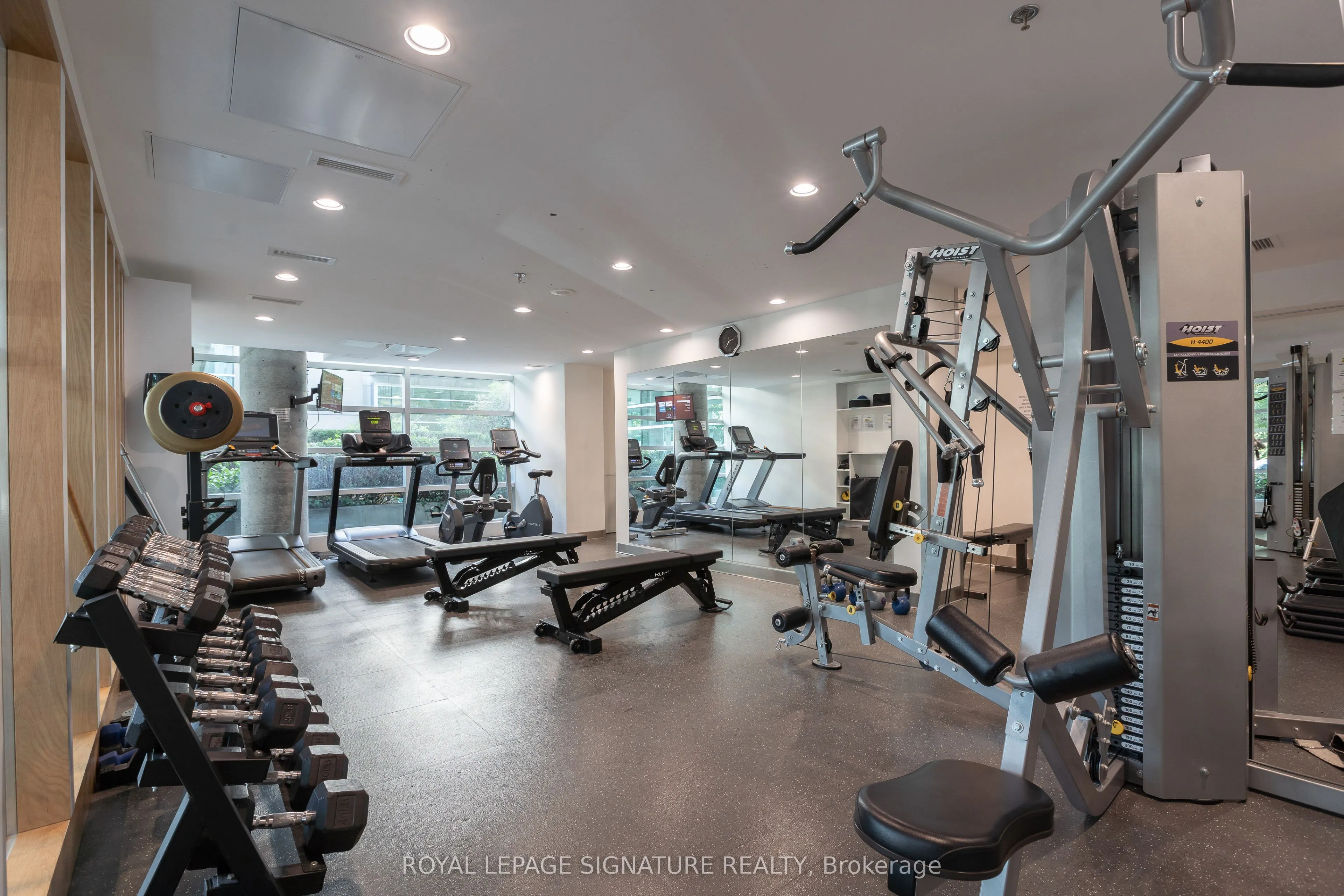 81 Navy Wharf Court, #612