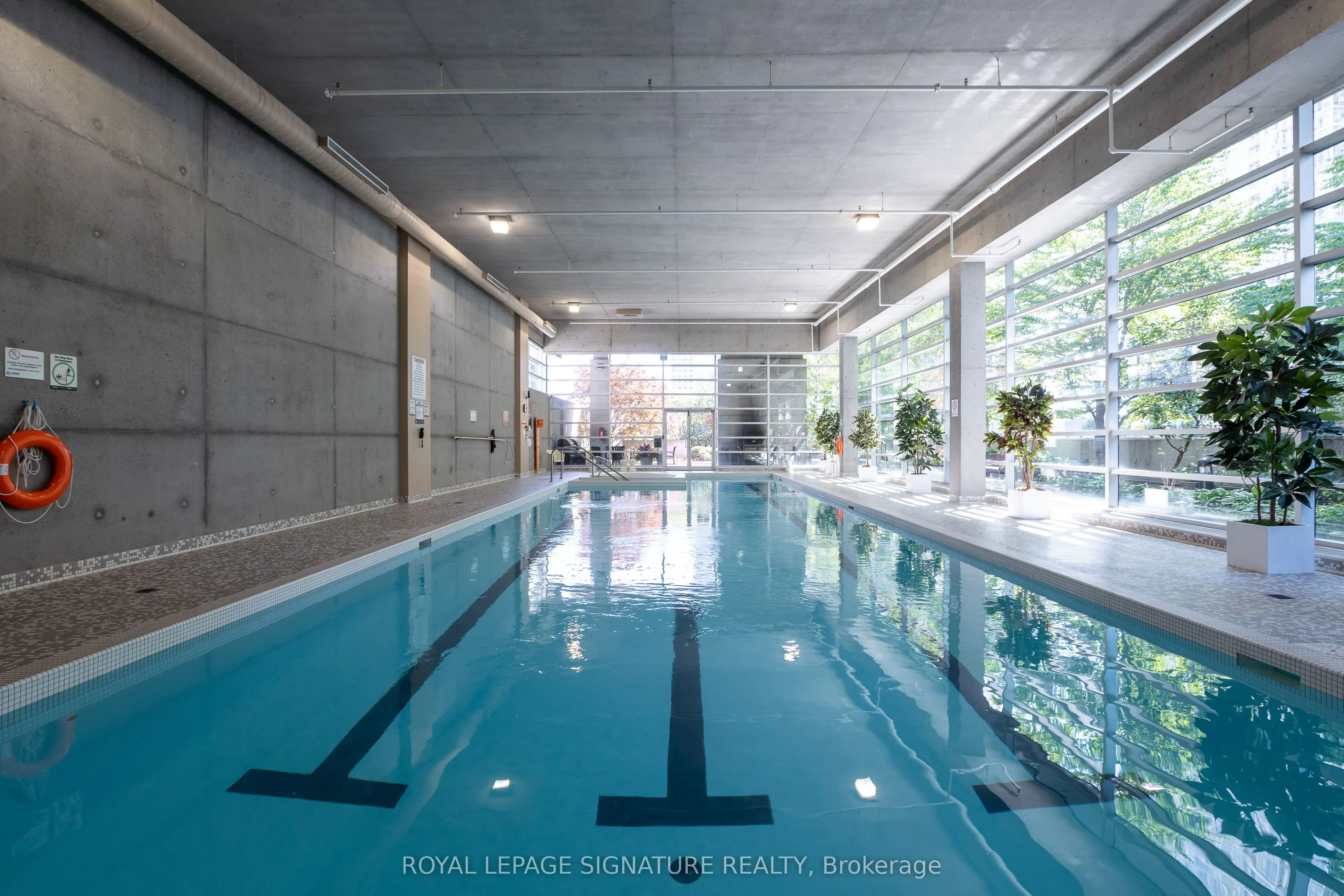 81 Navy Wharf Court, #612