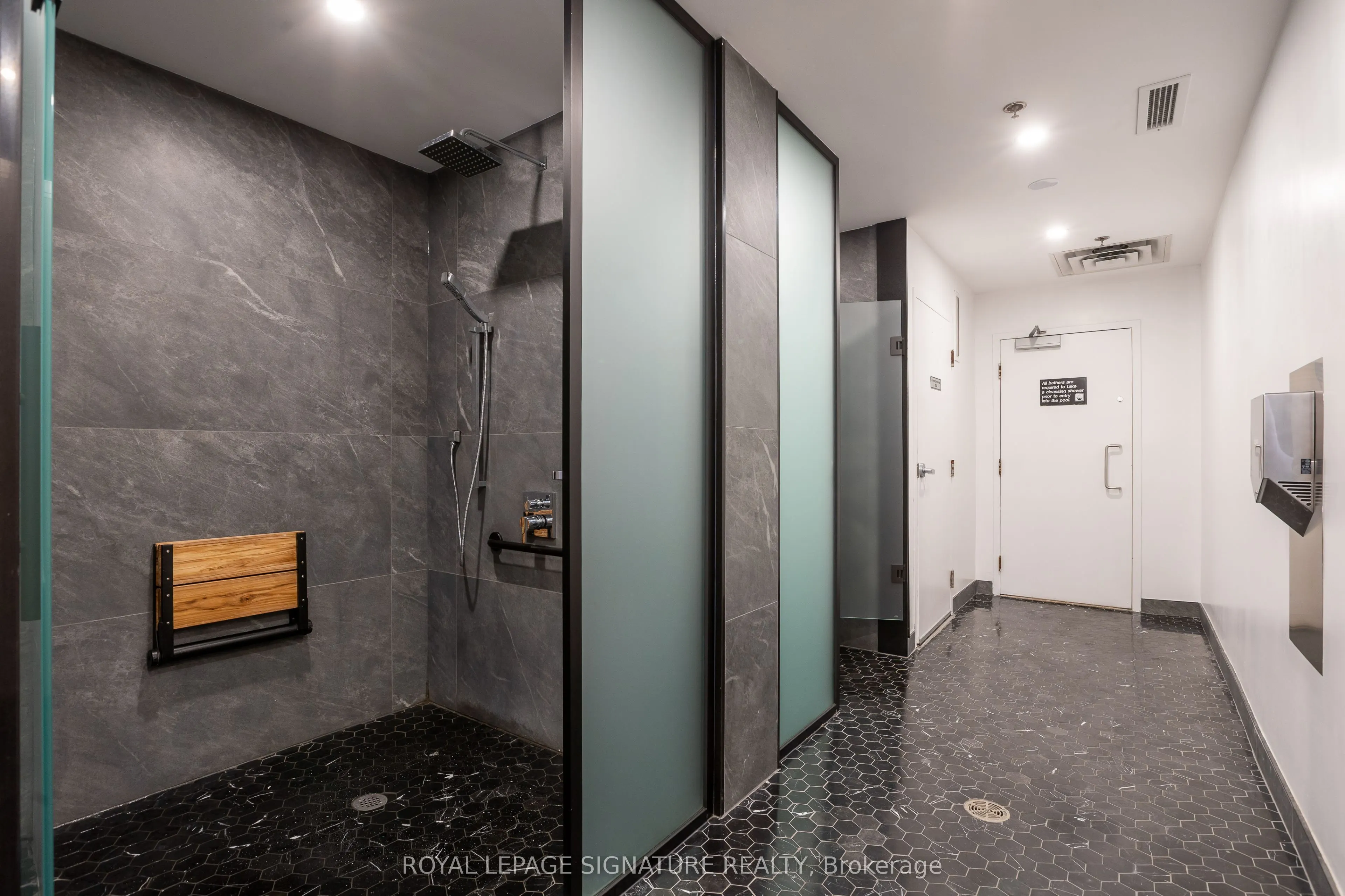 81 Navy Wharf Court, #612