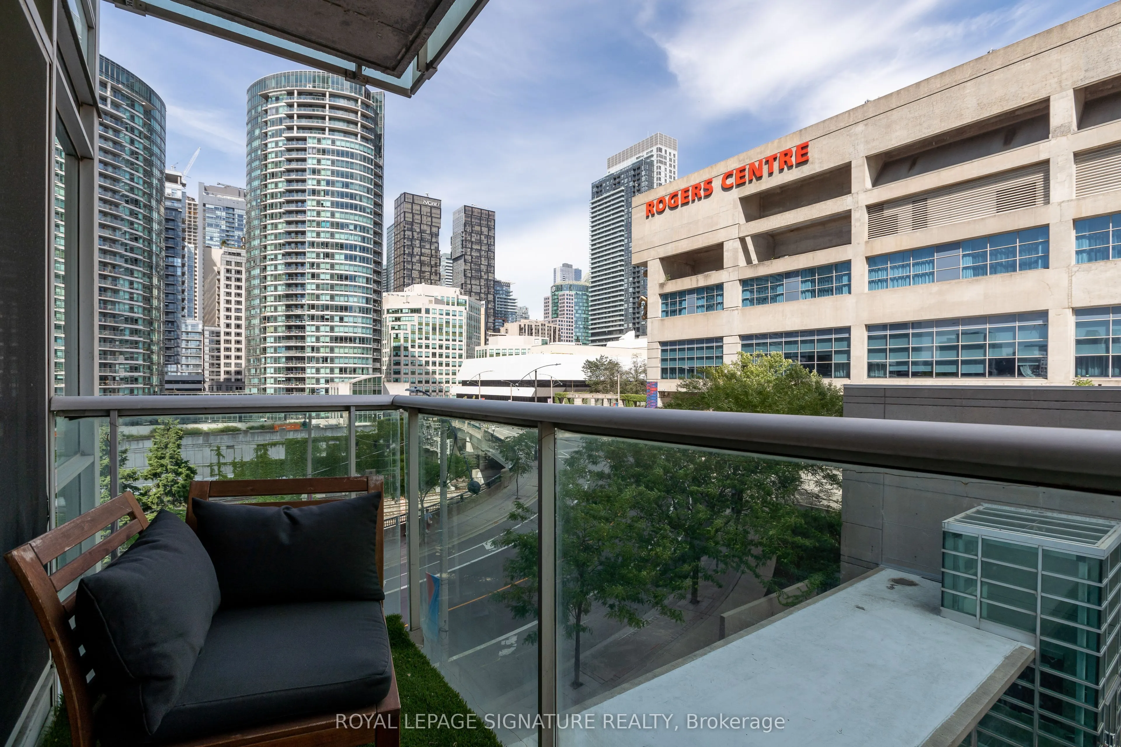81 Navy Wharf Court, #612