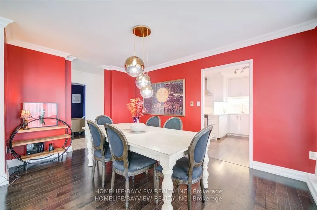 115 Antibes Drive, #806