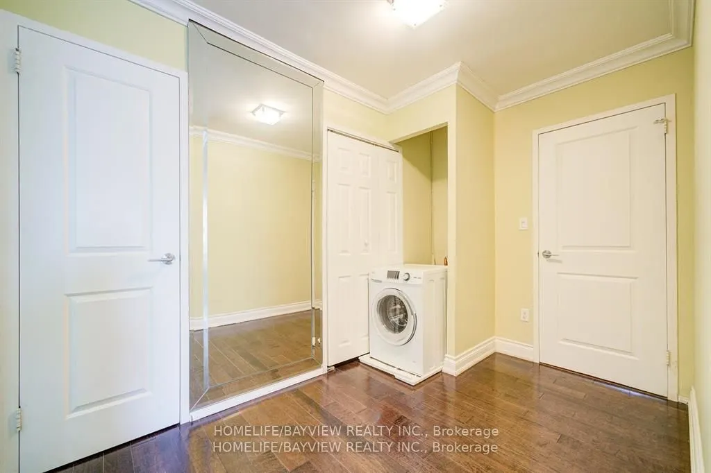 115 Antibes Drive, #806