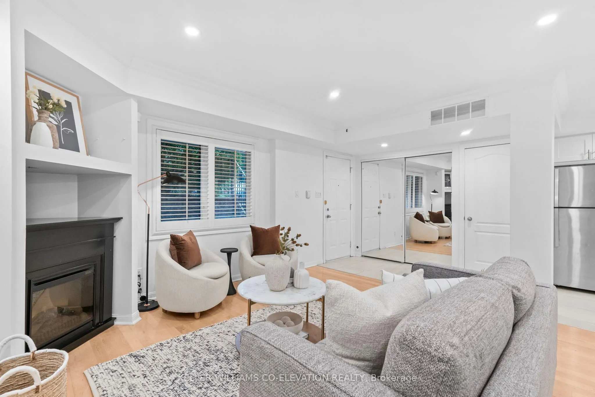11 Shank Street, #1102