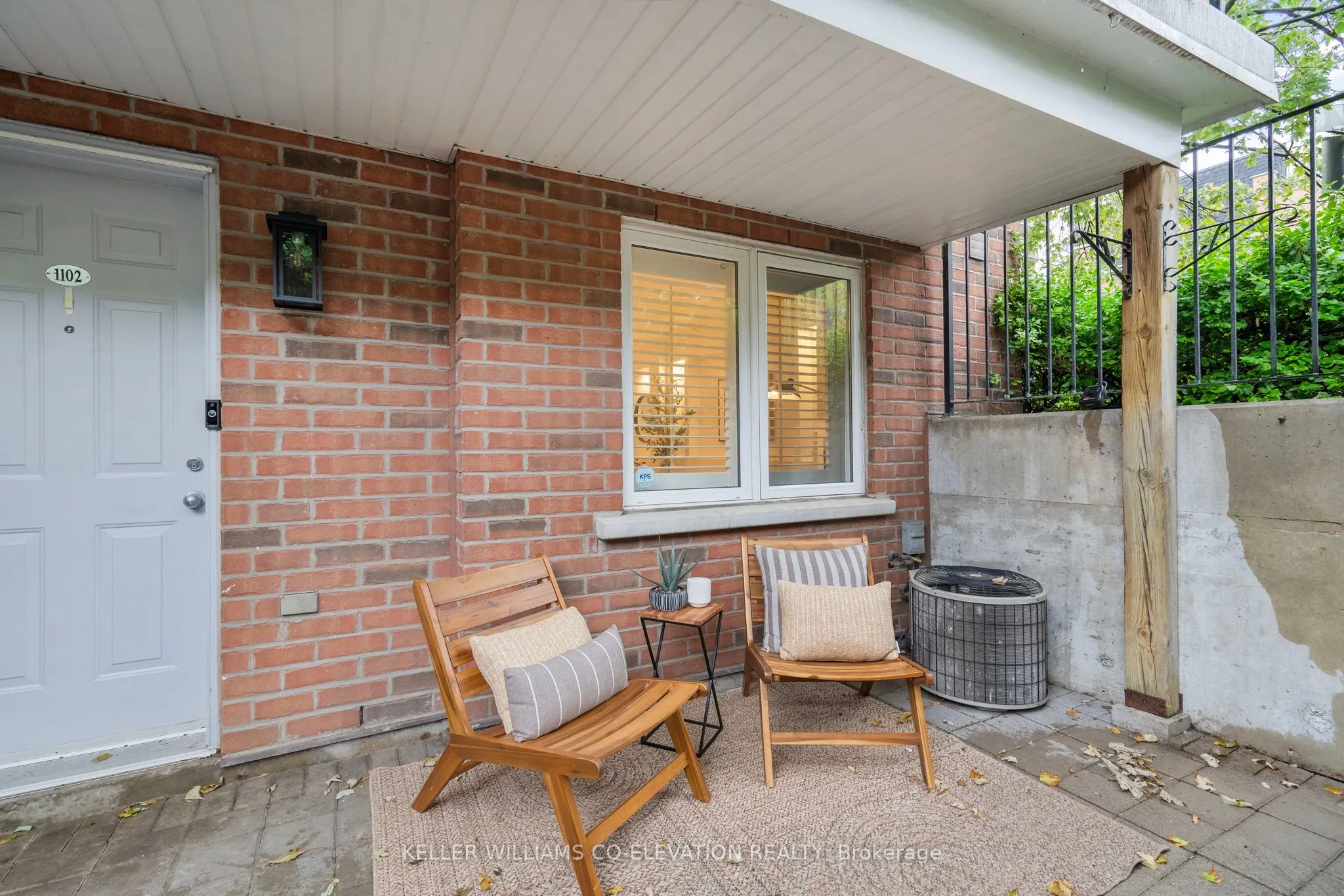 11 Shank Street, #1102