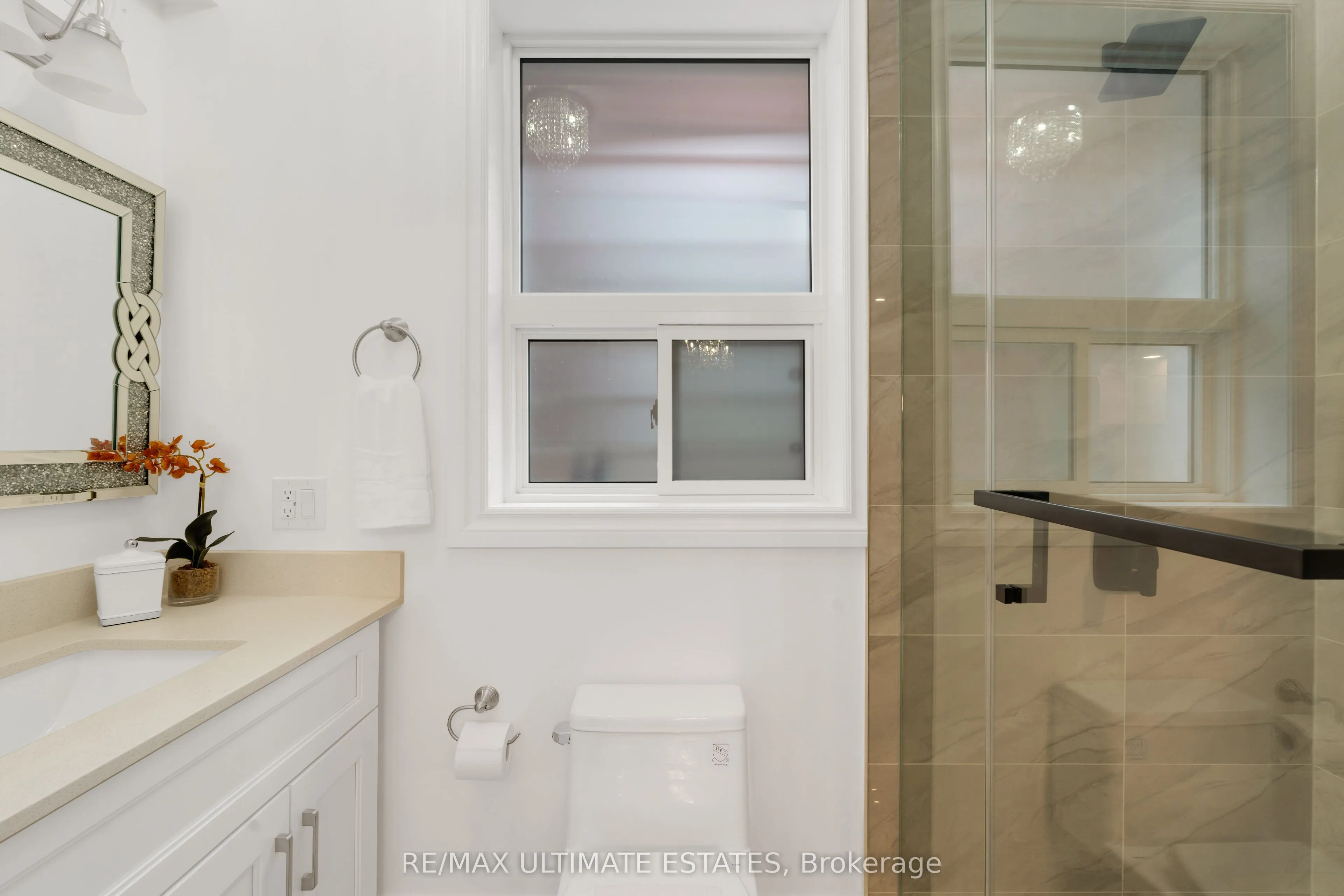 290 Bathurst Street