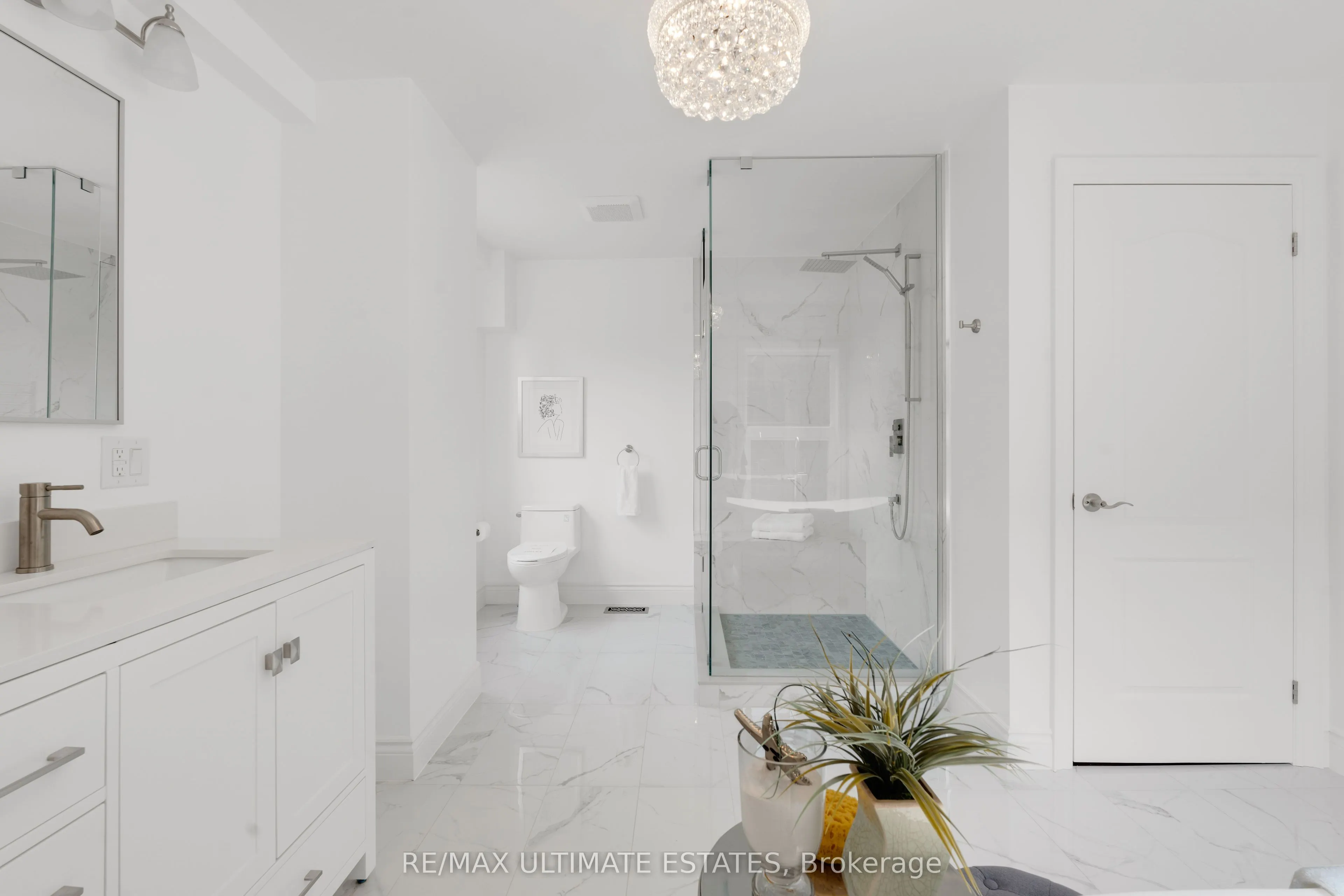 290 Bathurst Street
