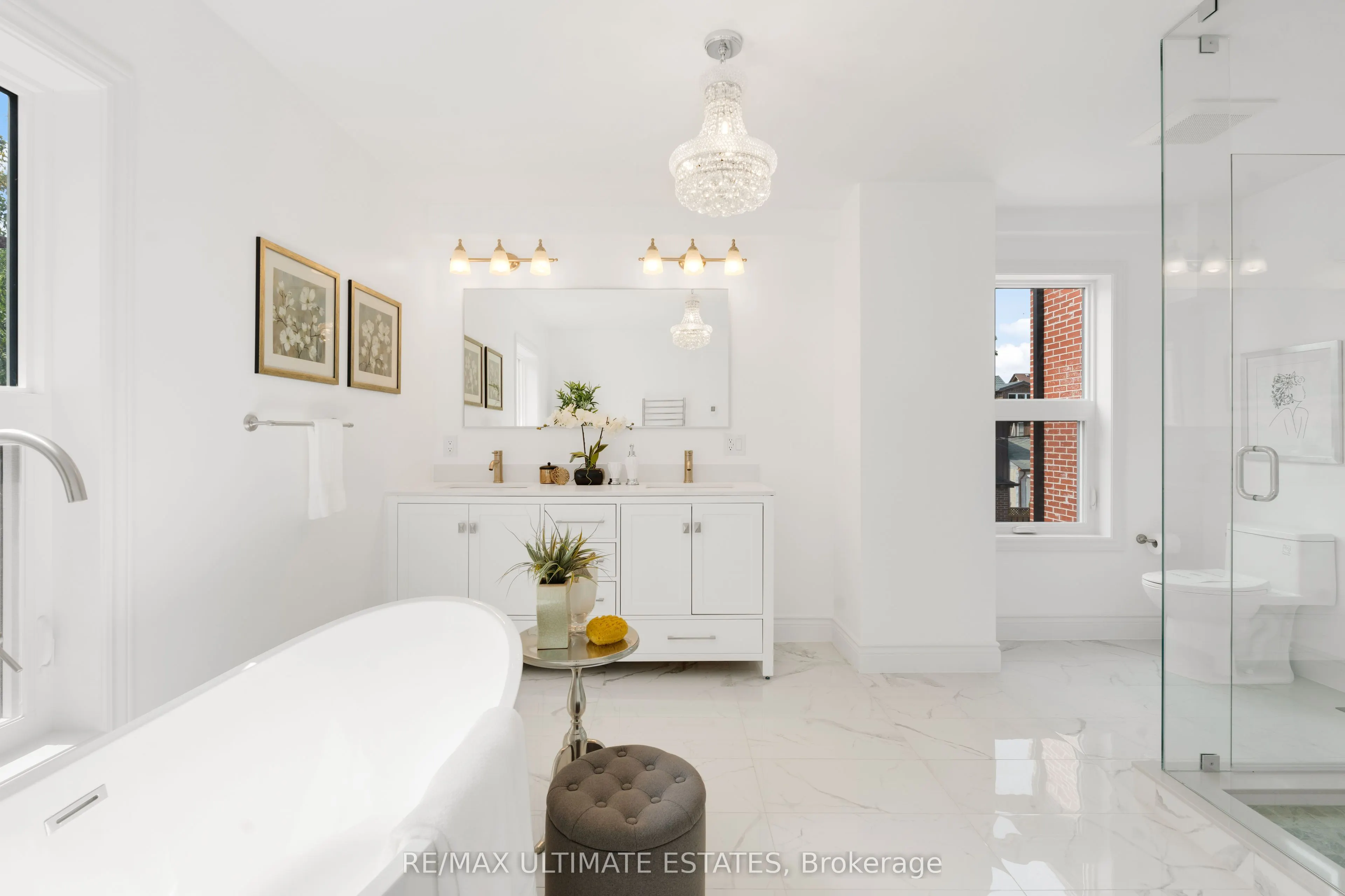 290 Bathurst Street