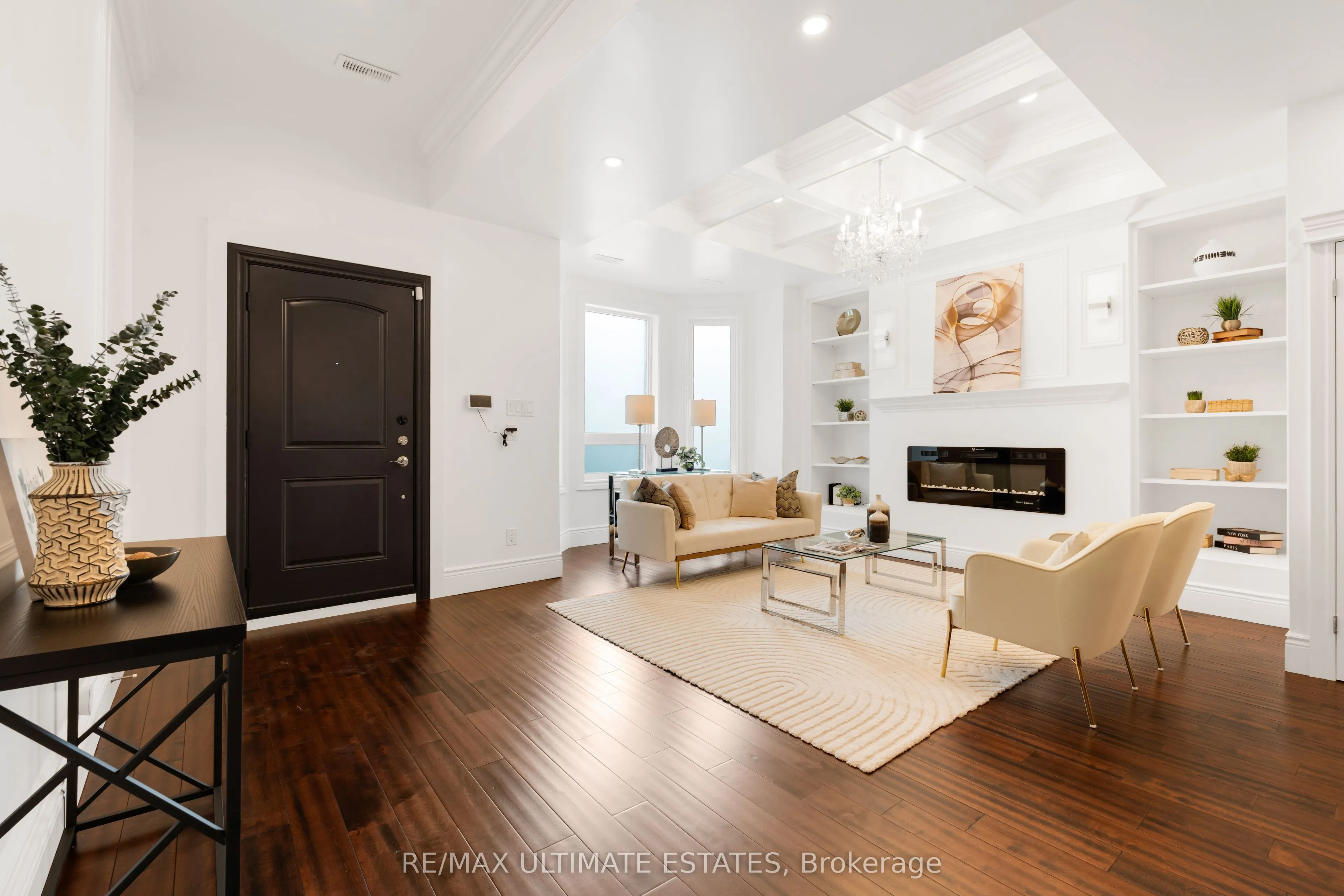 290 Bathurst Street