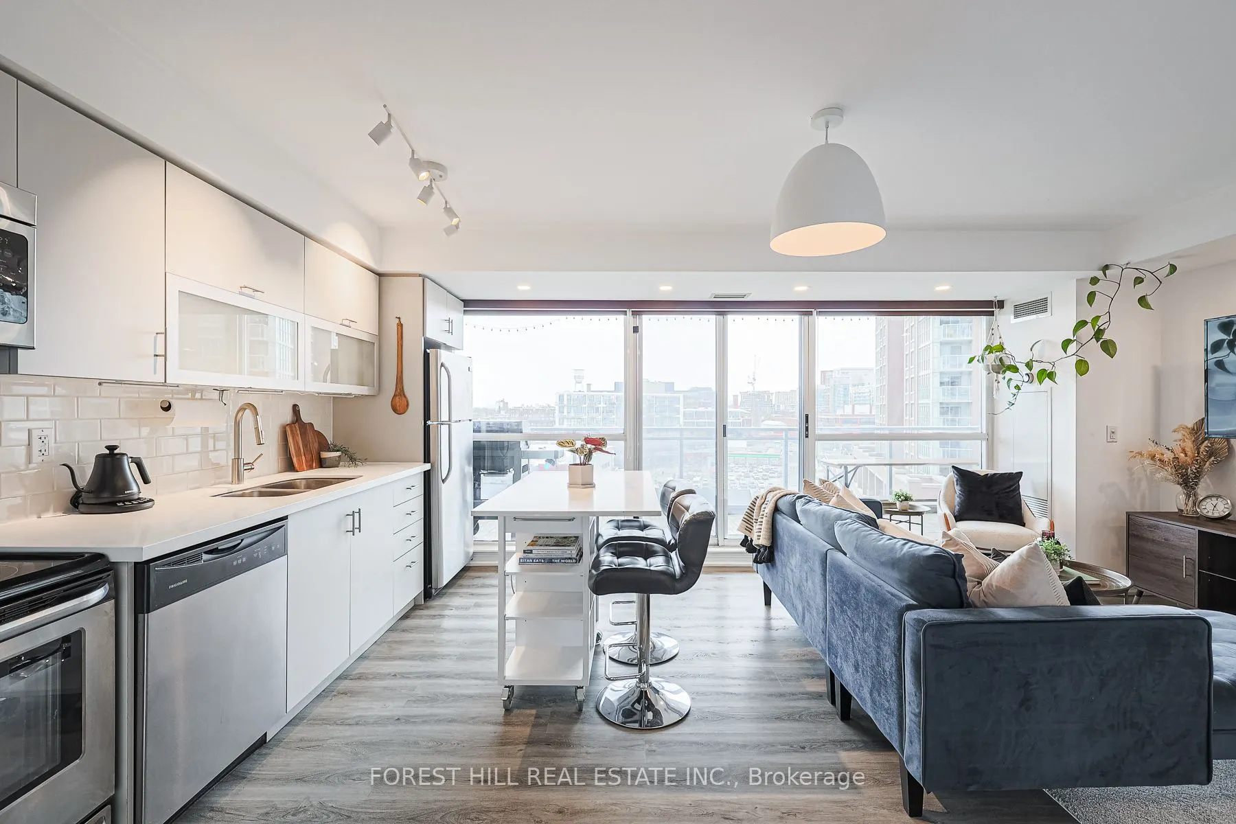 100 Western Battery Road, #704