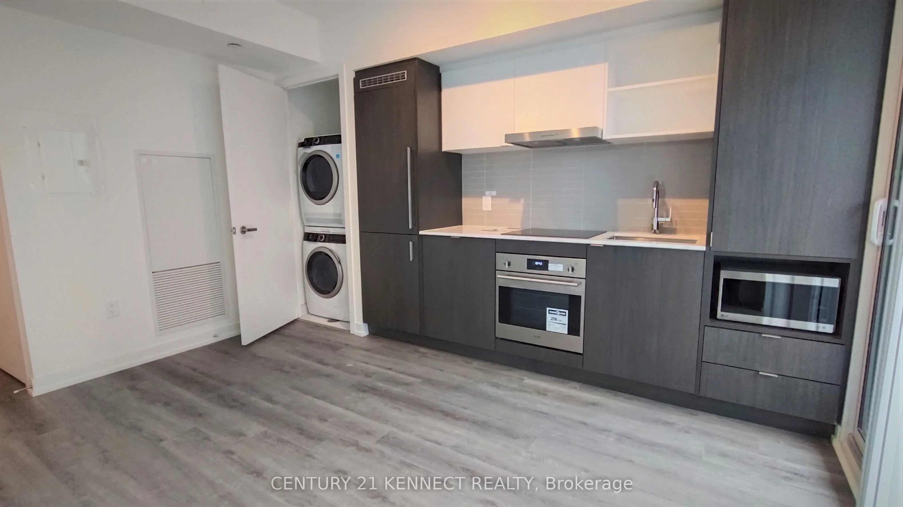 138 Downes Street, #2910