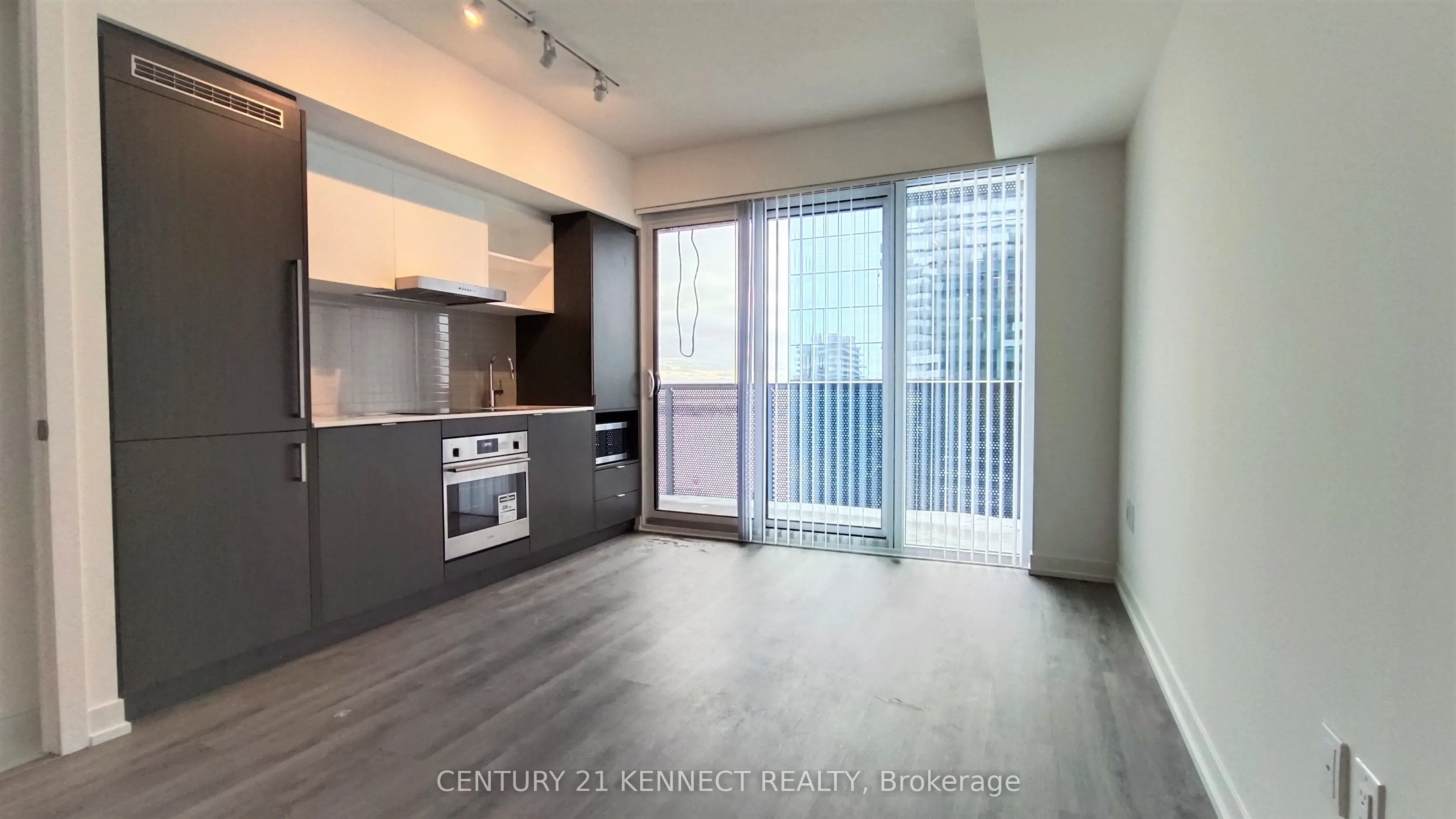 138 Downes Street, #2910