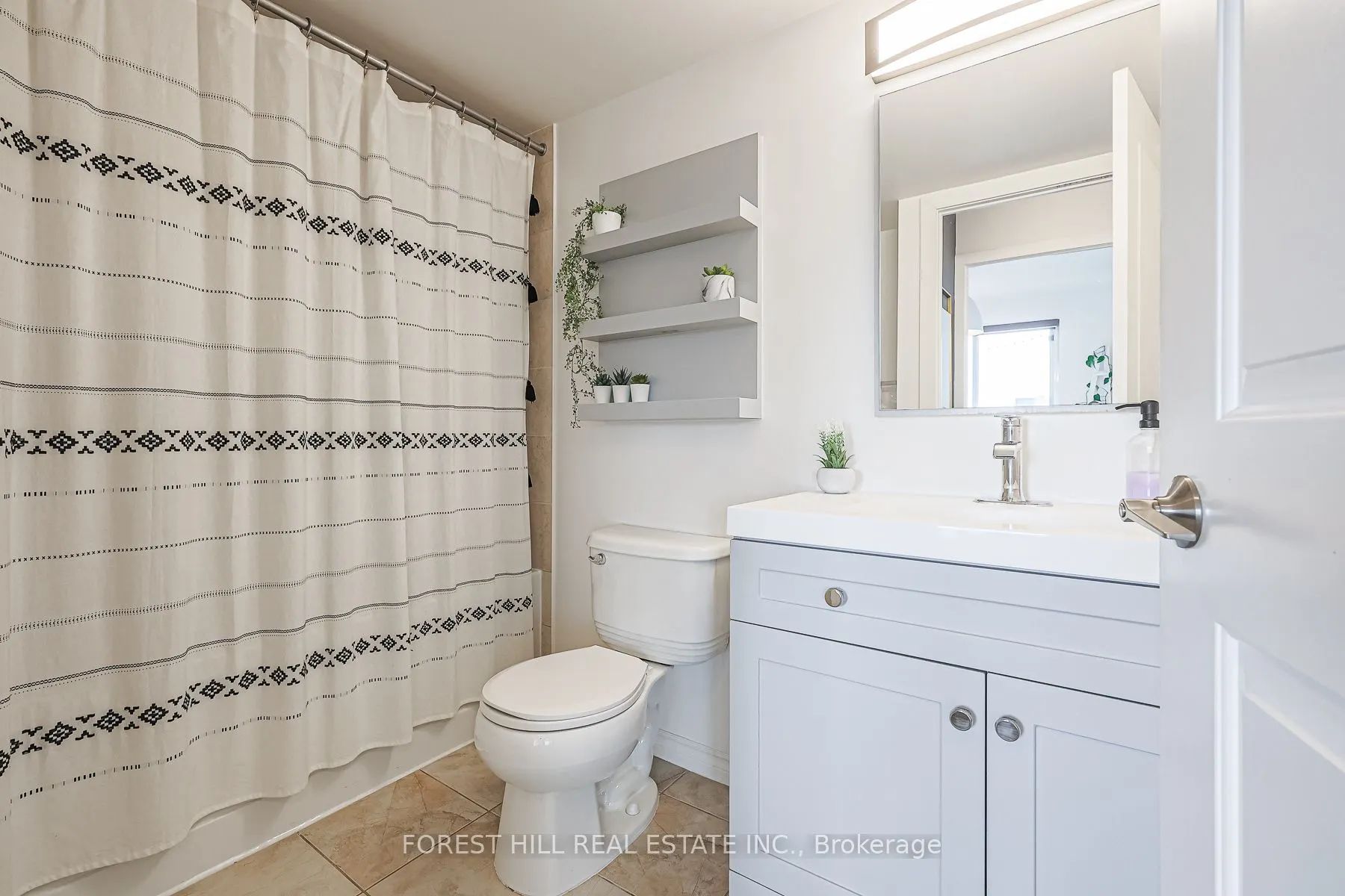 100 Western Battery Road, #704