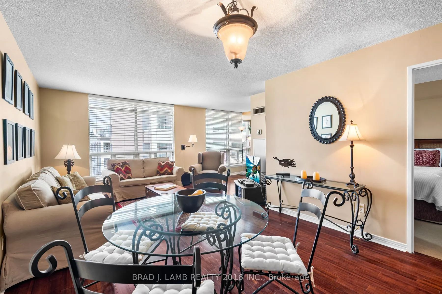 942 Yonge Street, #1008