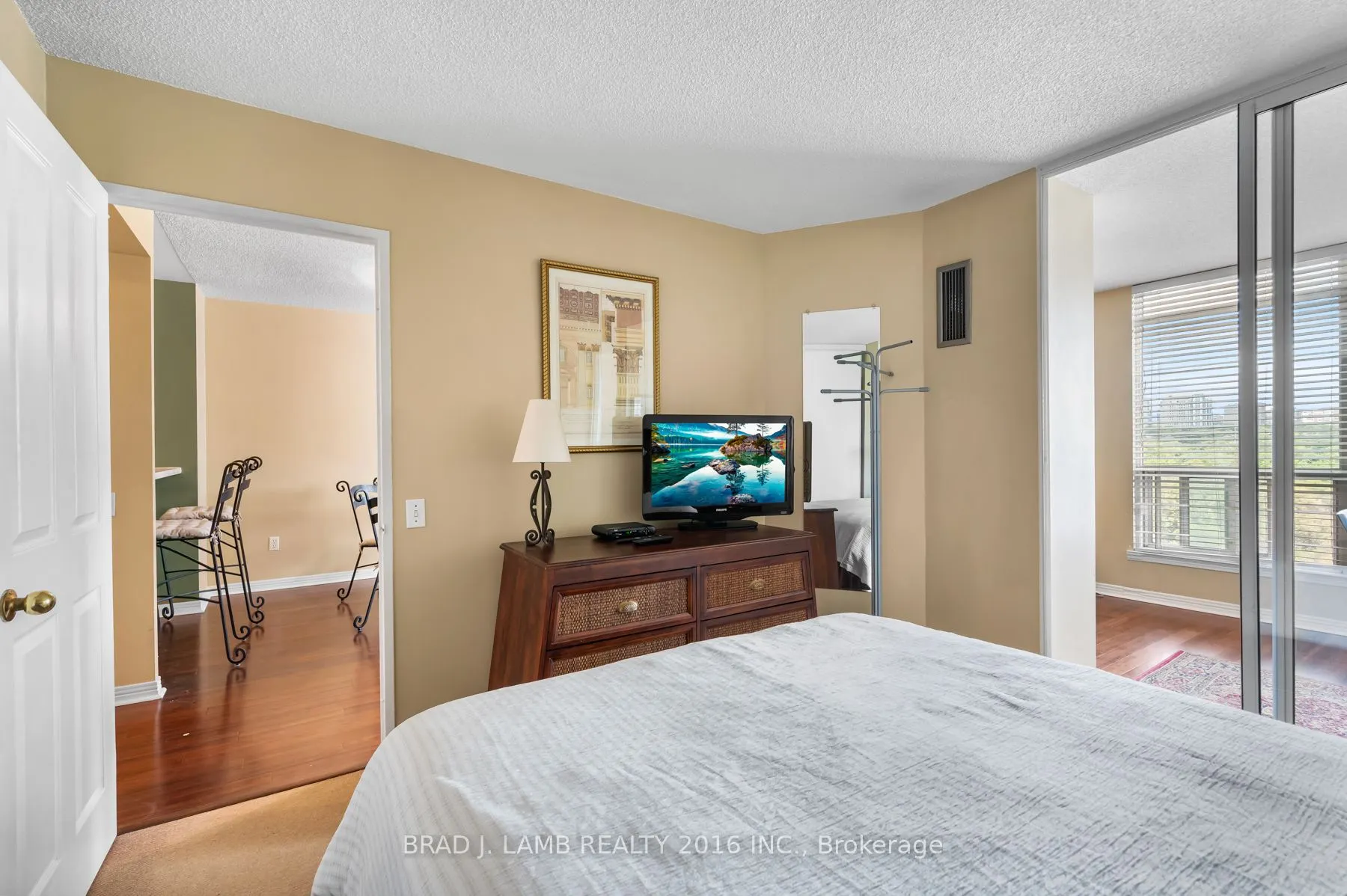 942 Yonge Street, #1008