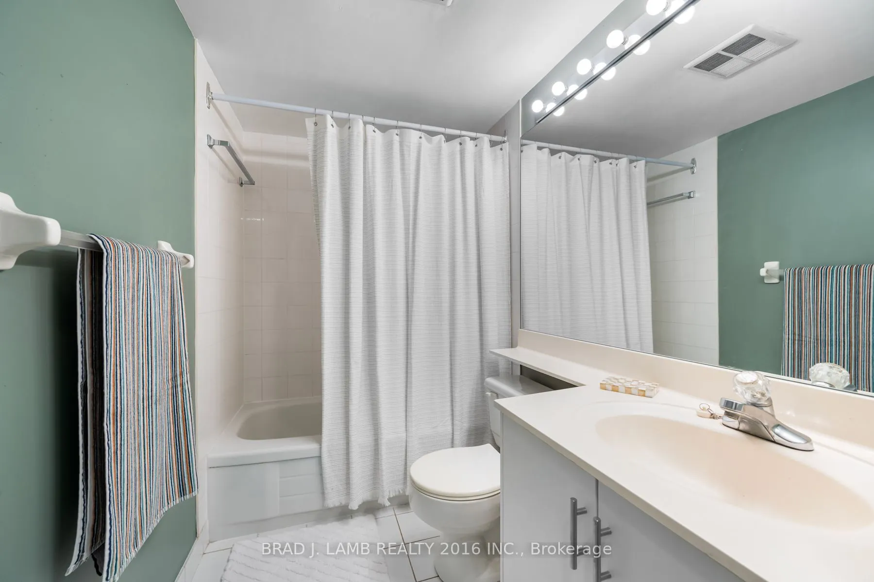 942 Yonge Street, #1008