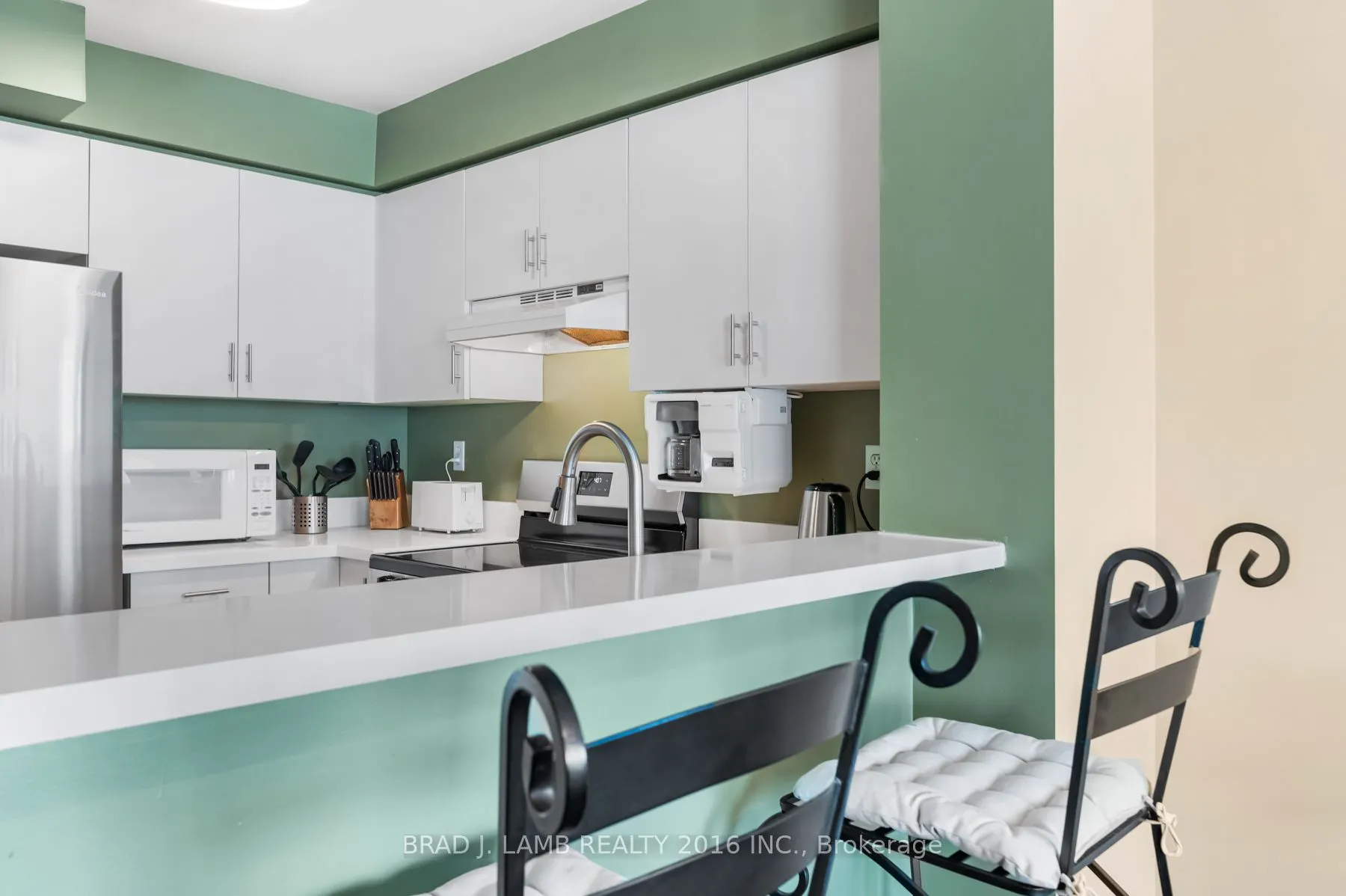 942 Yonge Street, #1008