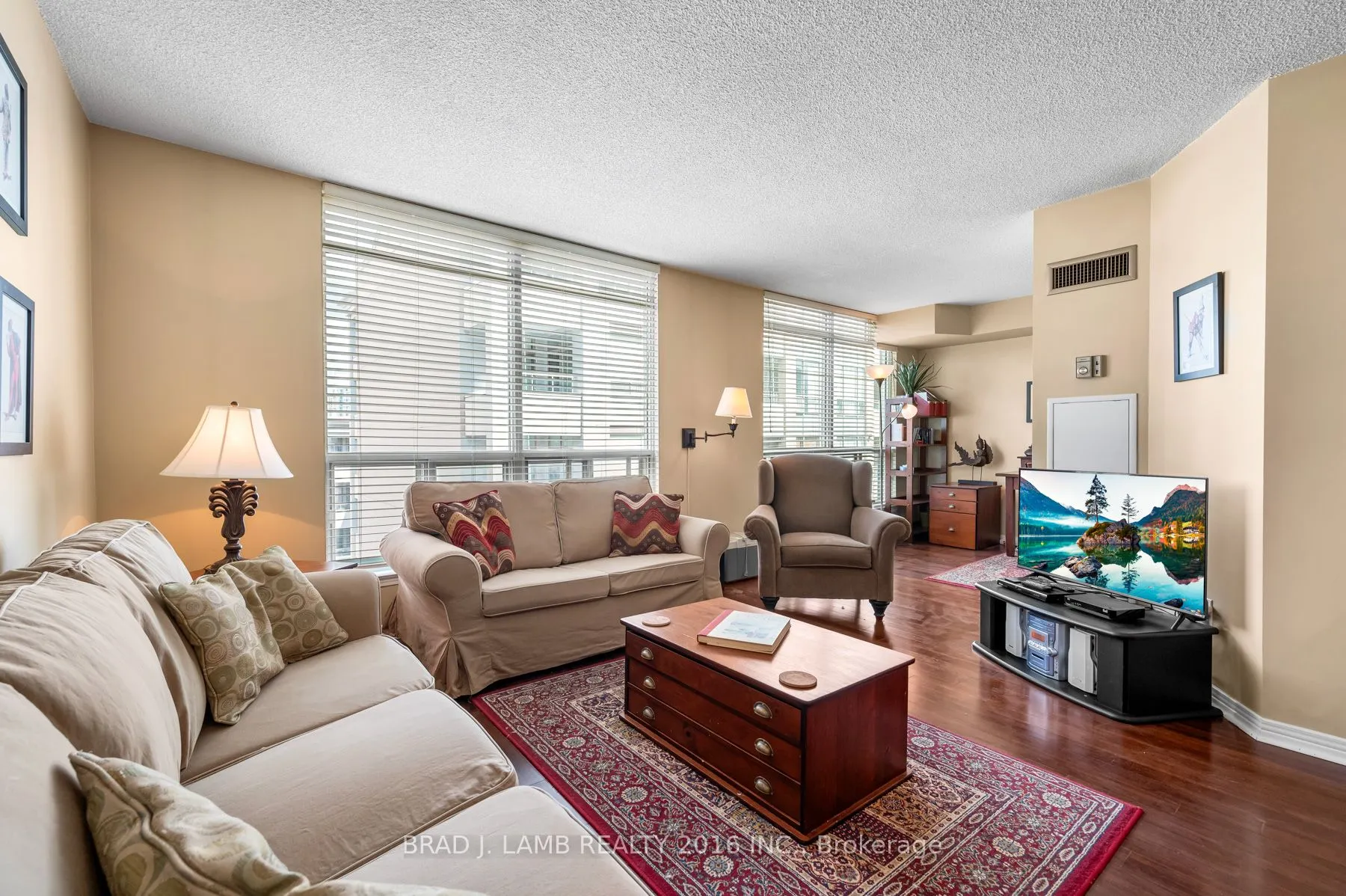 942 Yonge Street, #1008