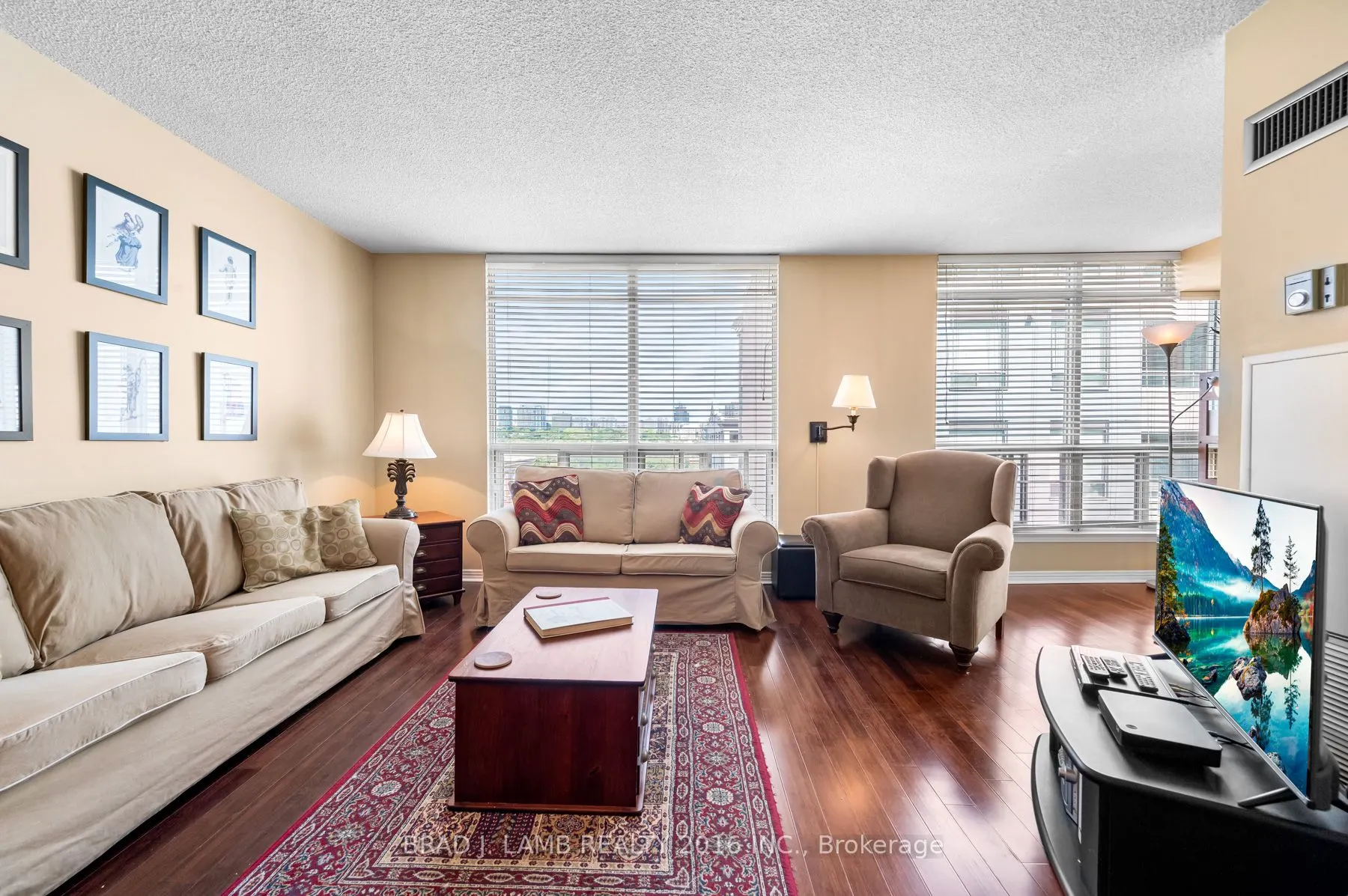 942 Yonge Street, #1008
