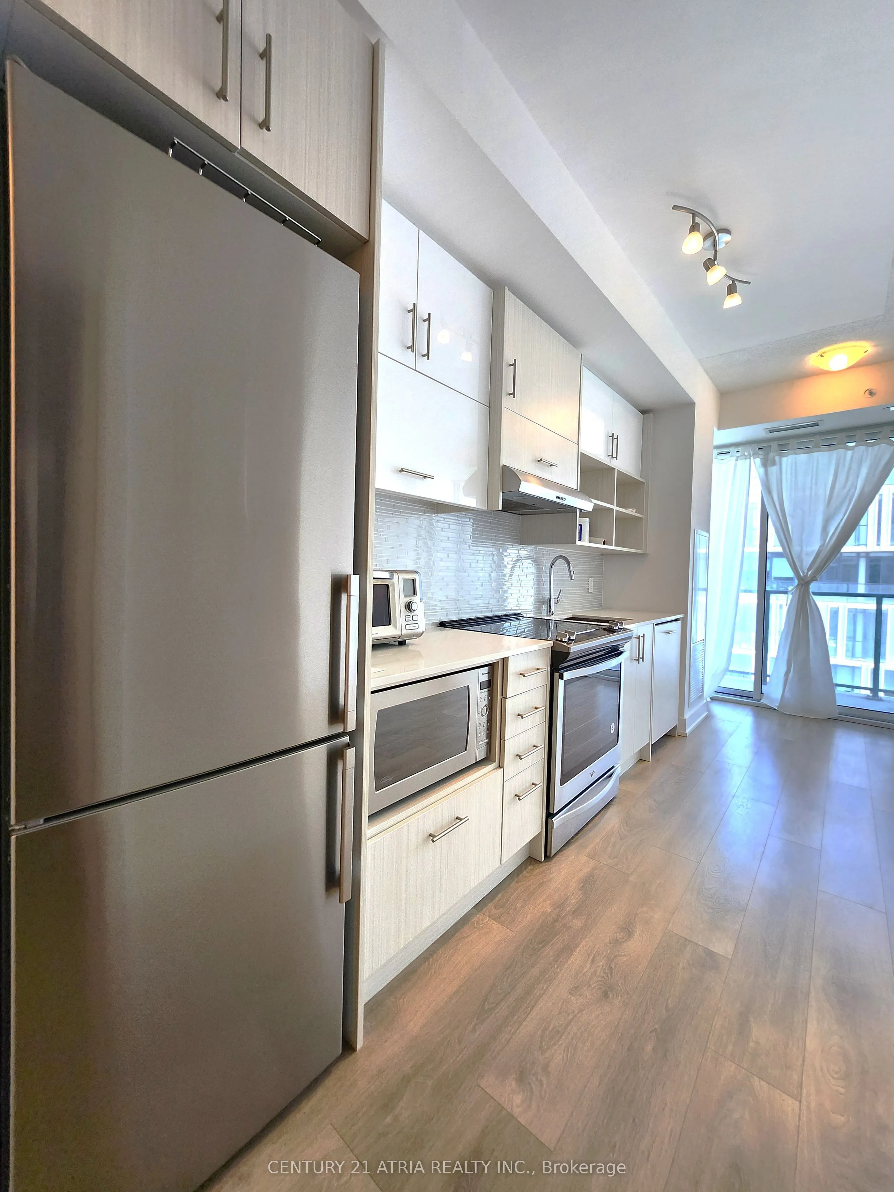 128 Fairview Mall Drive, #1509
