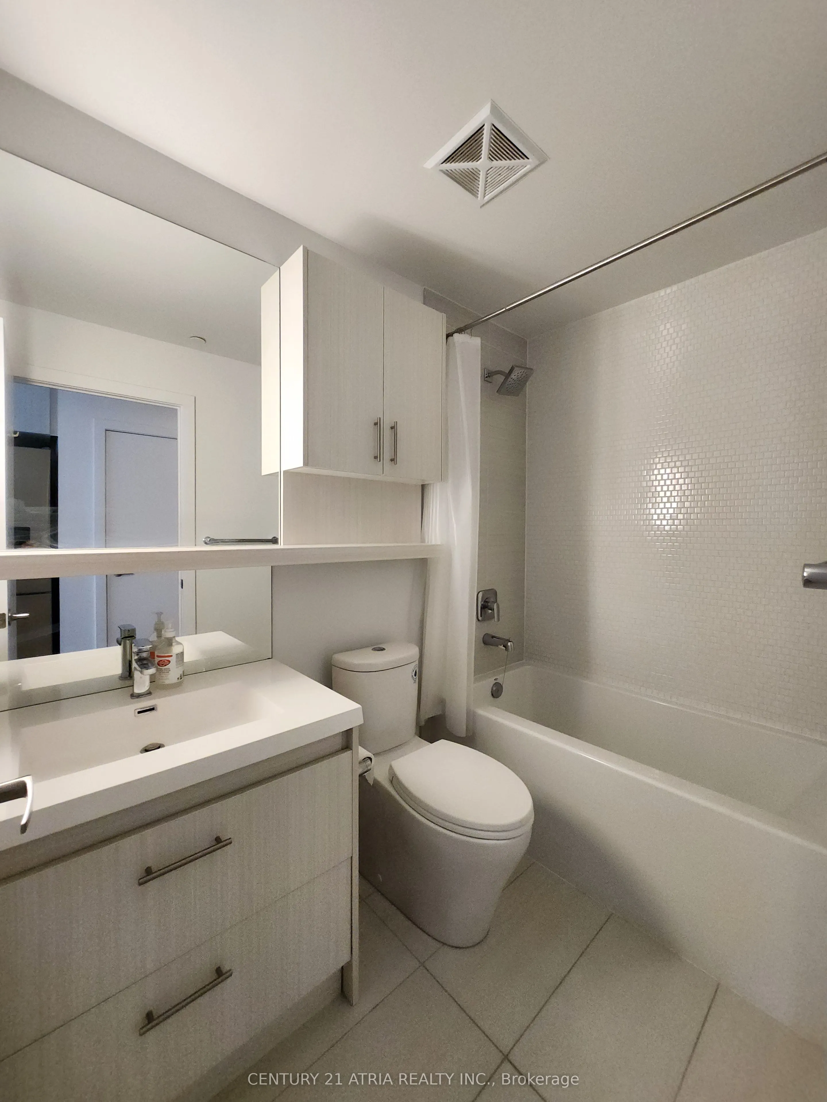 128 Fairview Mall Drive, #1509